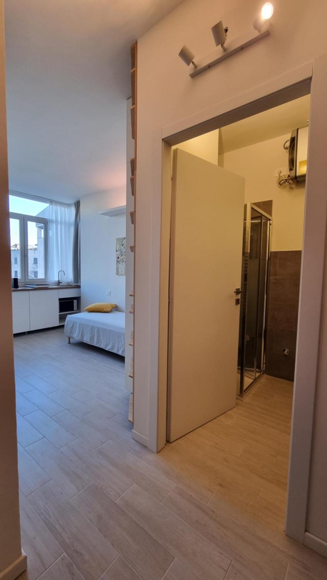 Apartment Luminoso Monolocale Mm3 Dergano Sky Legnone Milan