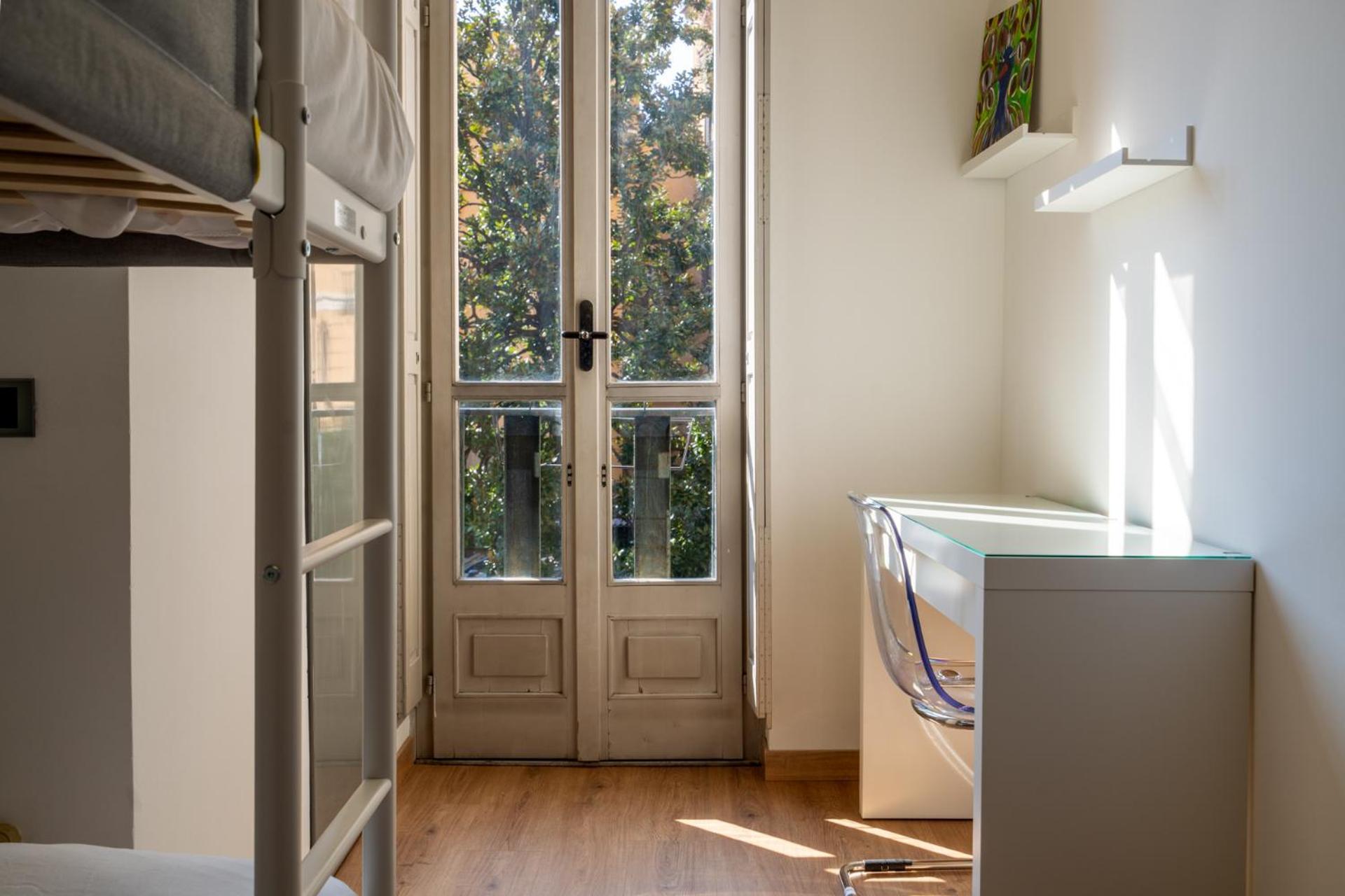 Italianflat - Spacious 3 Bedroom With Balcony San Babila Area * Milan