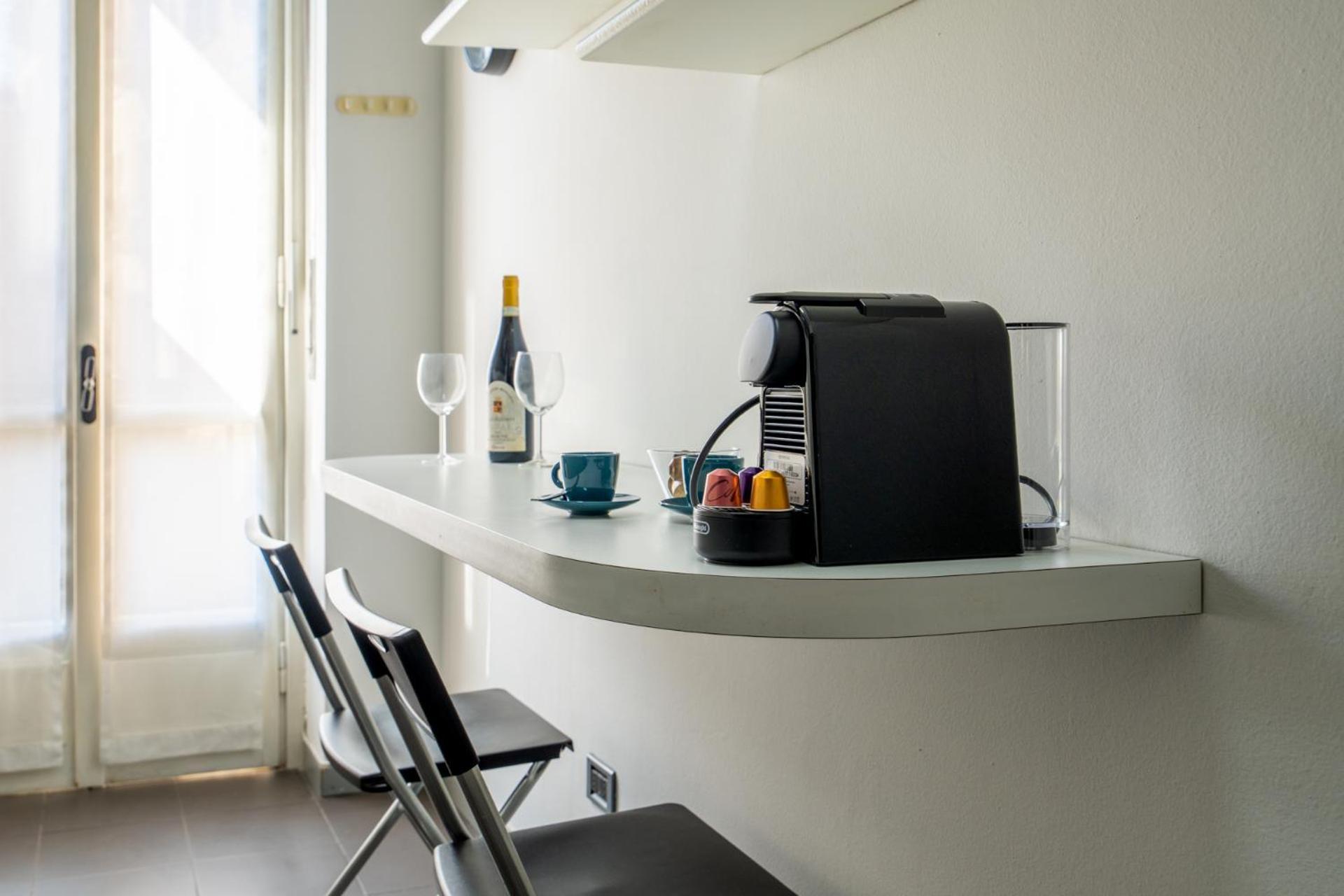 Italianflat - Spacious 3 Bedroom With Balcony San Babila Area Apartment Milan