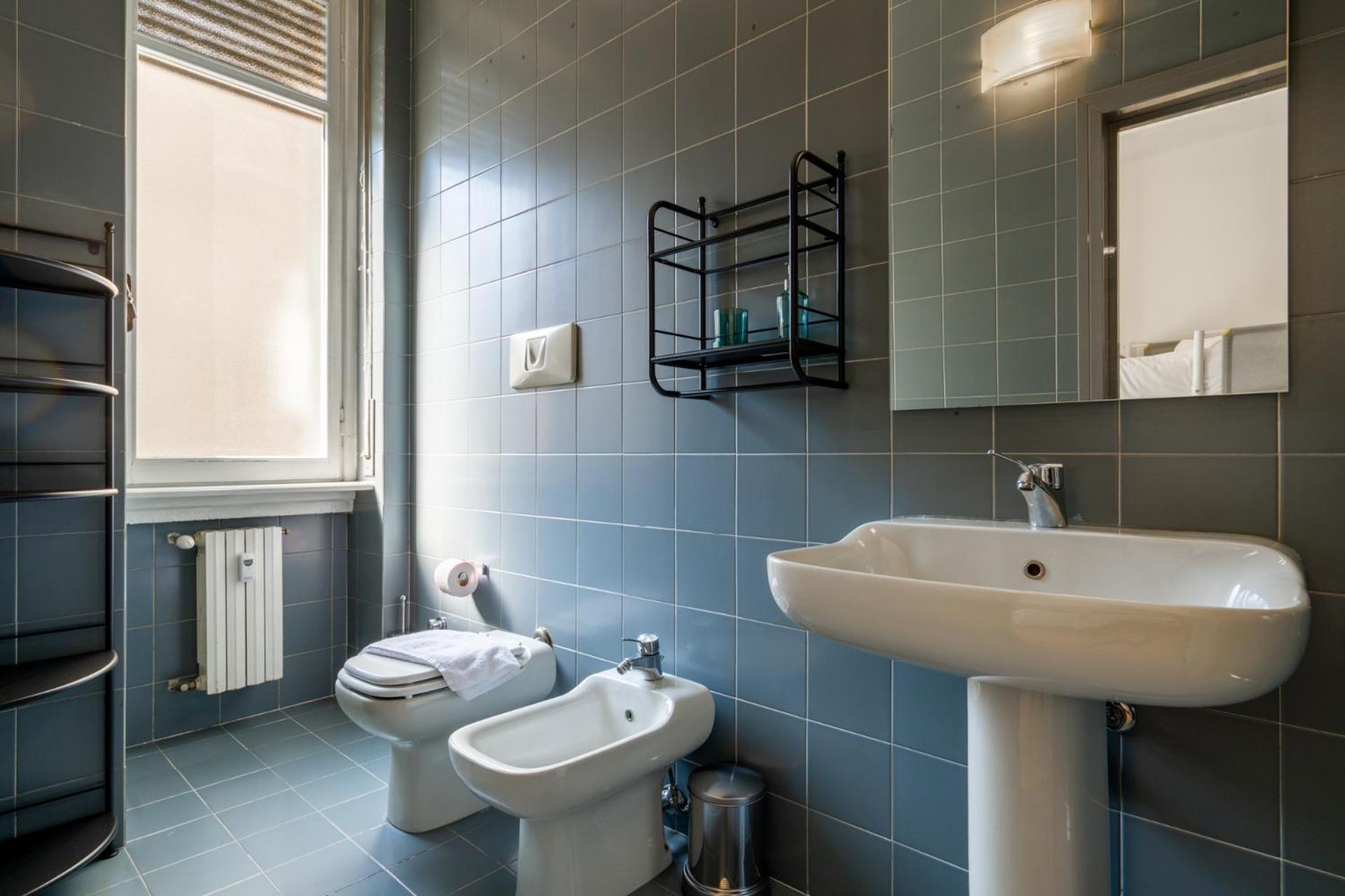 Italianflat - Spacious 3 Bedroom With Balcony San Babila Area Apartment *