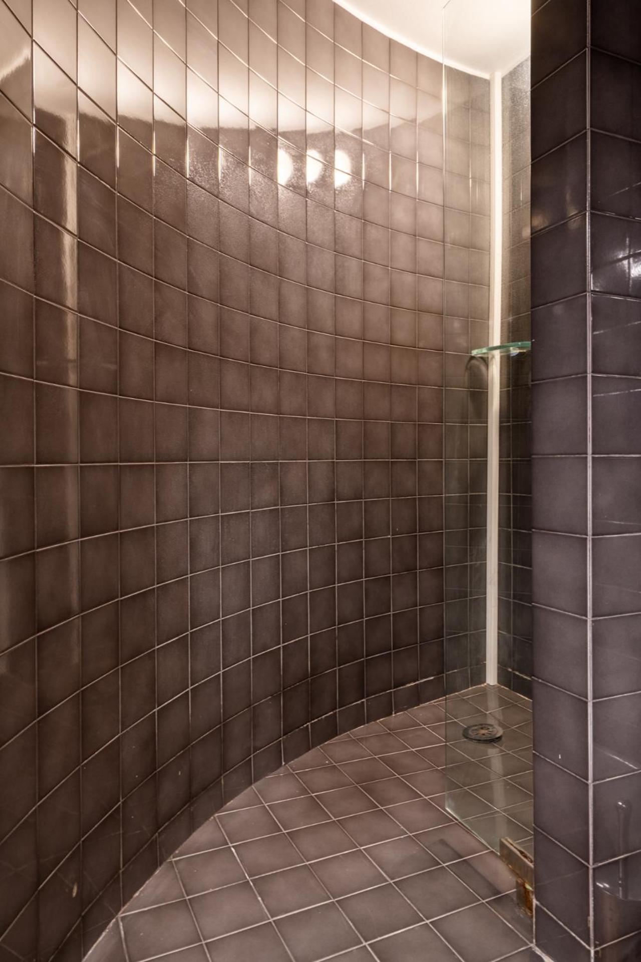 Italianflat - Spacious 3 Bedroom With Balcony San Babila Area * Milan