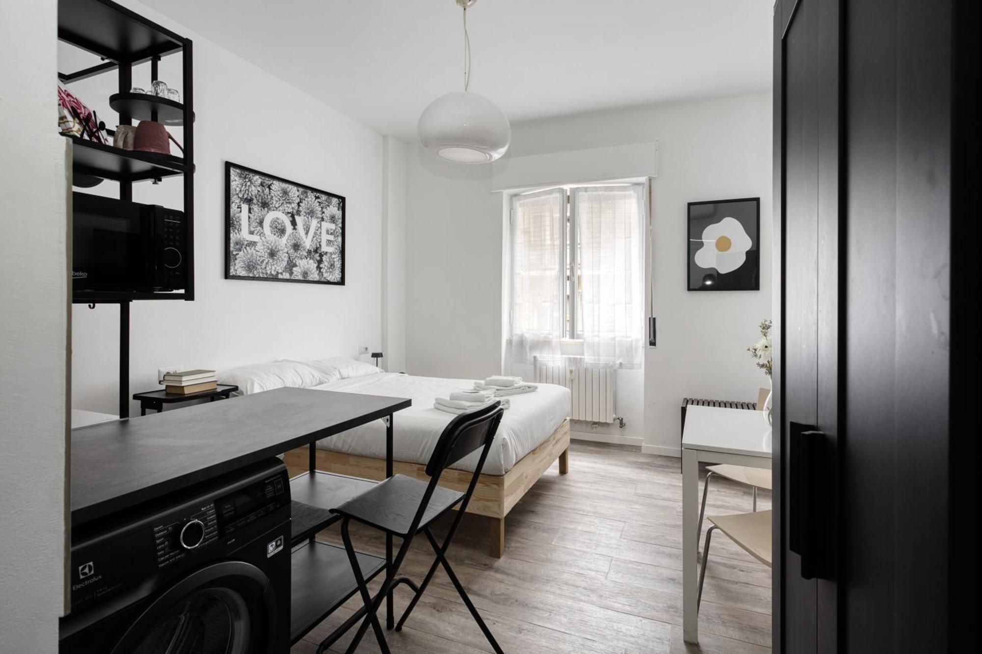 Appartamento Joivy Elegant Double Near Subway Station Milano