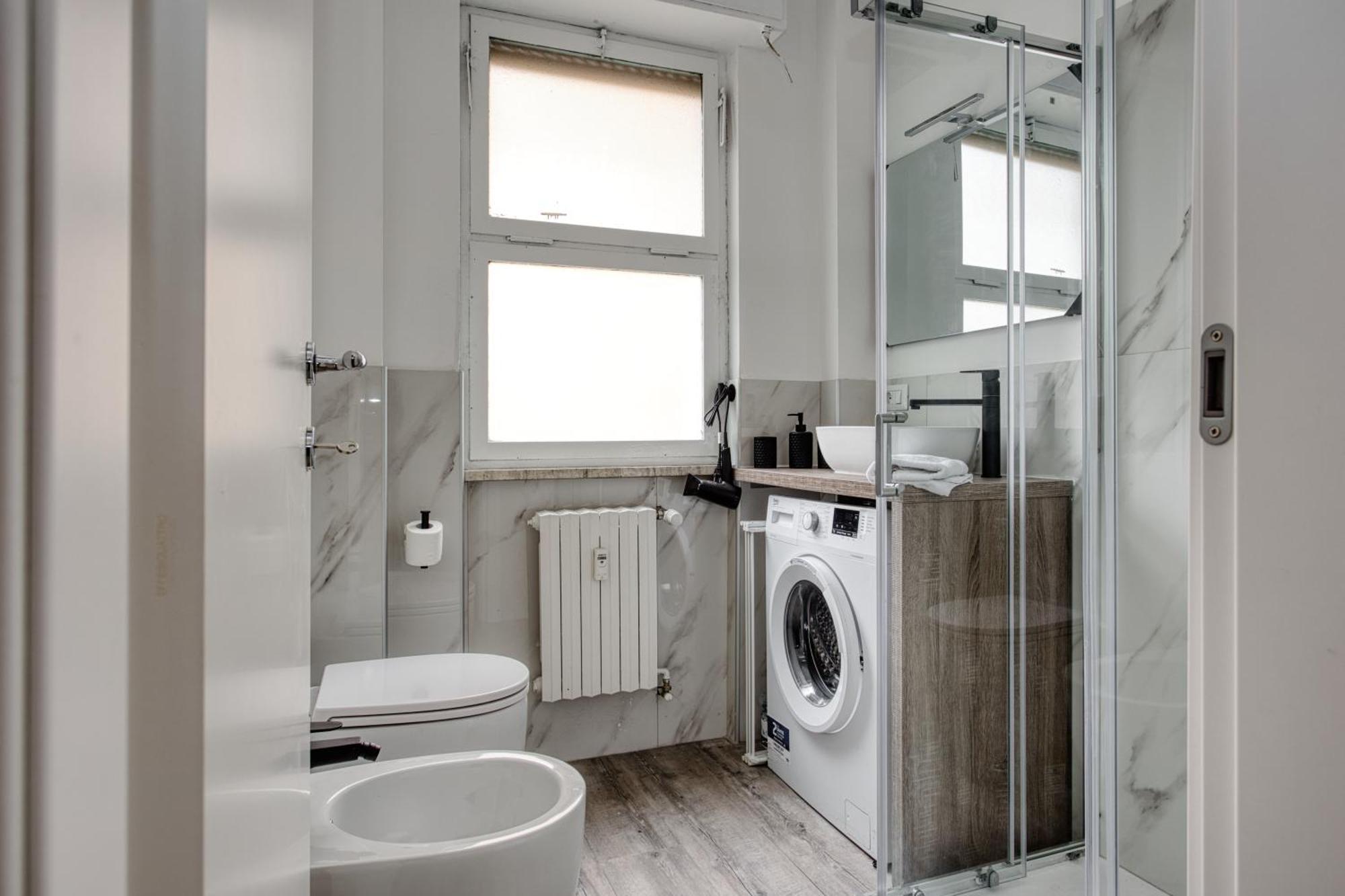 Joivy Elegant Double Near Subway Station Milan