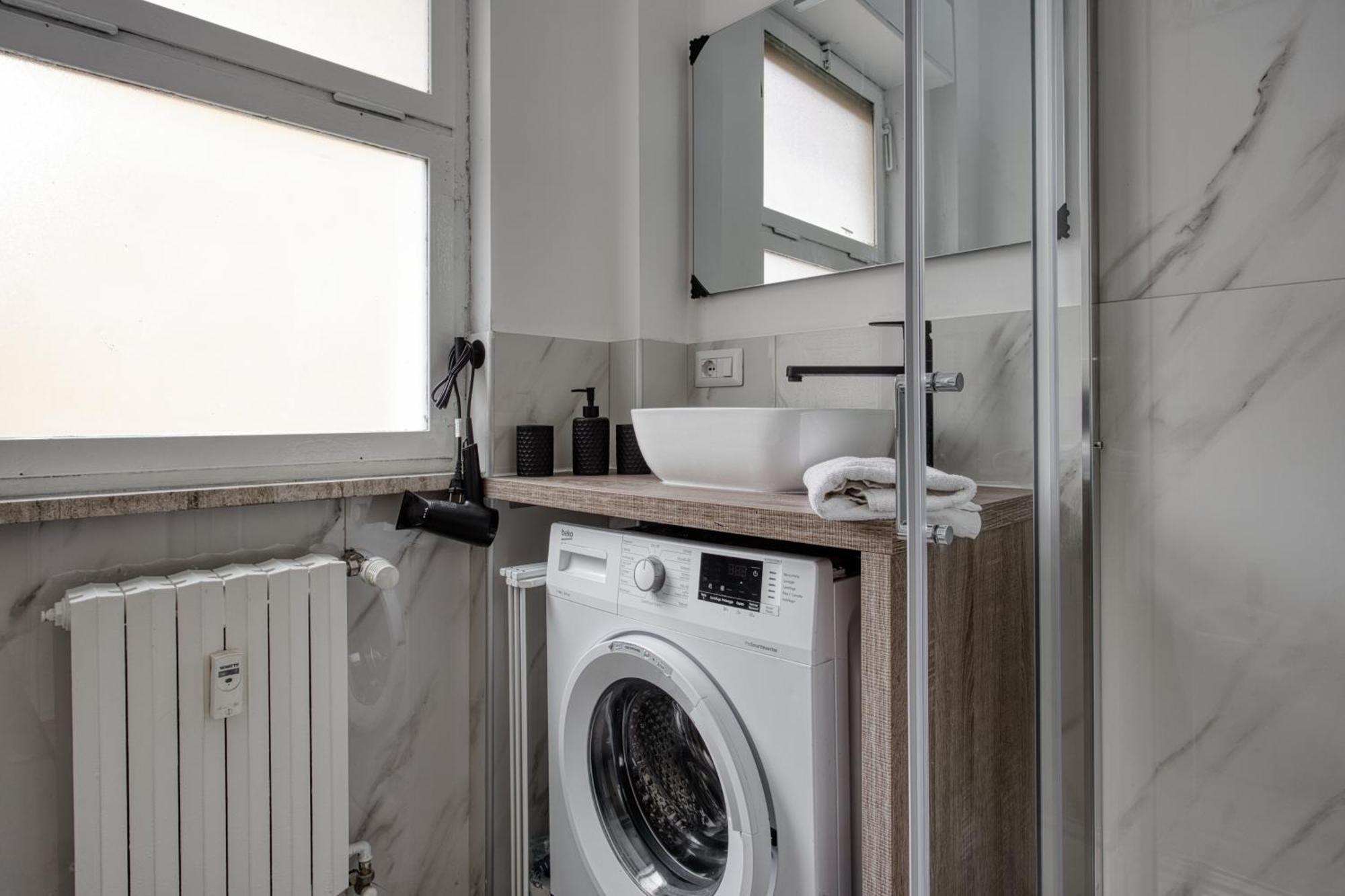 Joivy Elegant Double Near Subway Station Apartment *