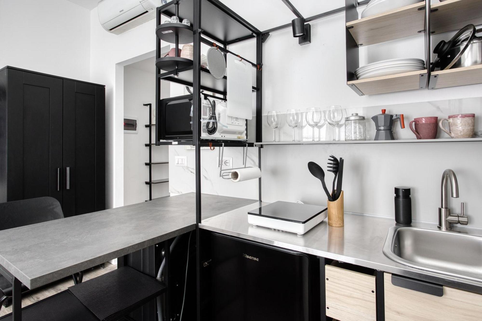 Joivy Elegant Double Near Subway Station * Milan