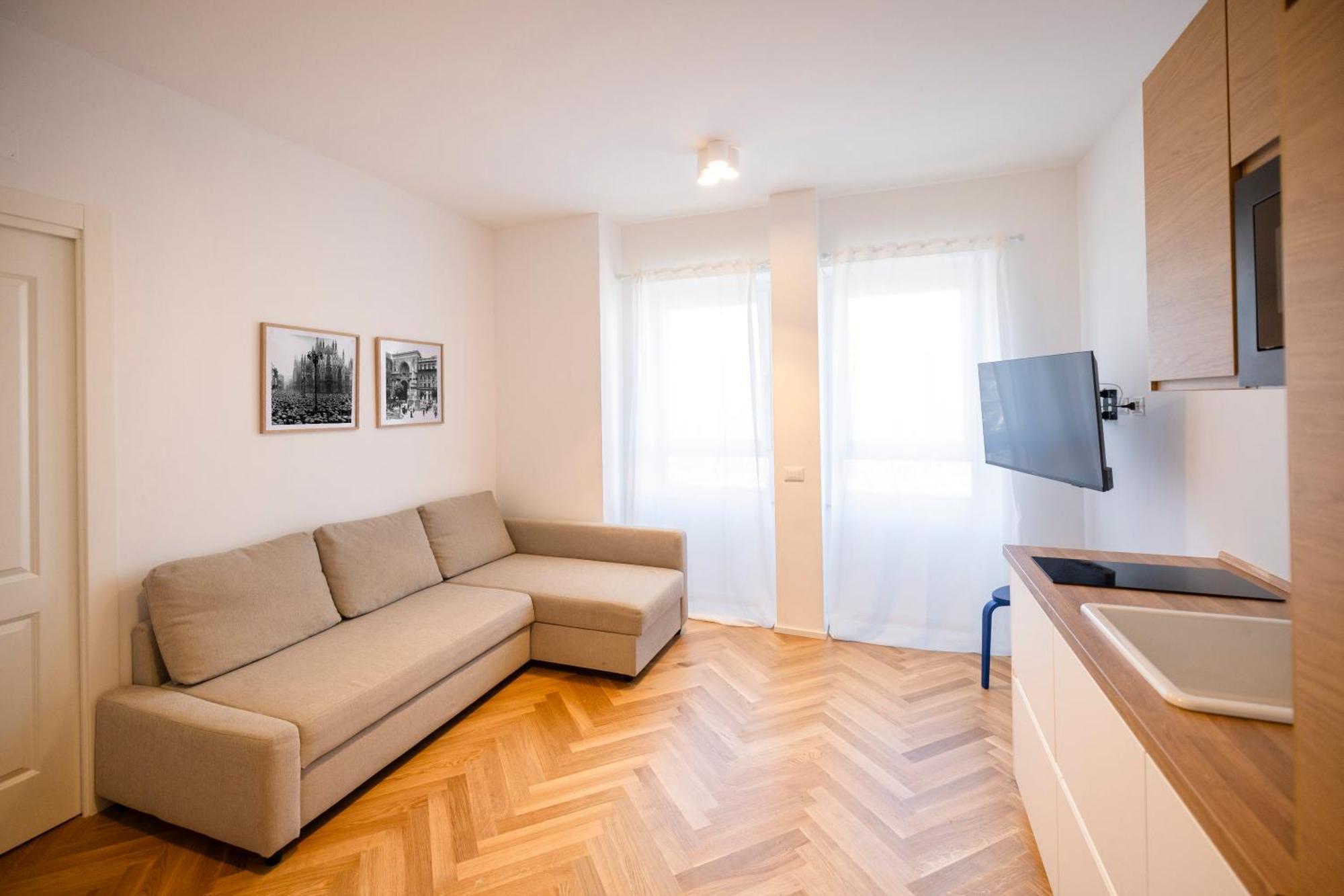 Moderno Bilocale In Zona Monumentale-cenisio Apartment *