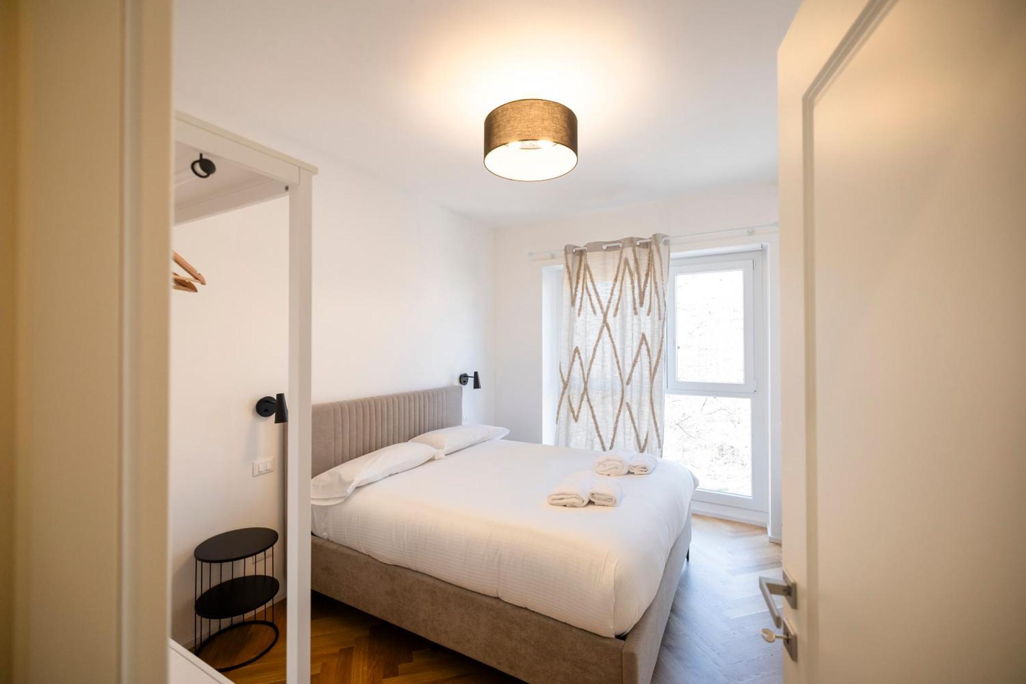 Moderno Bilocale In Zona Monumentale-cenisio Apartment