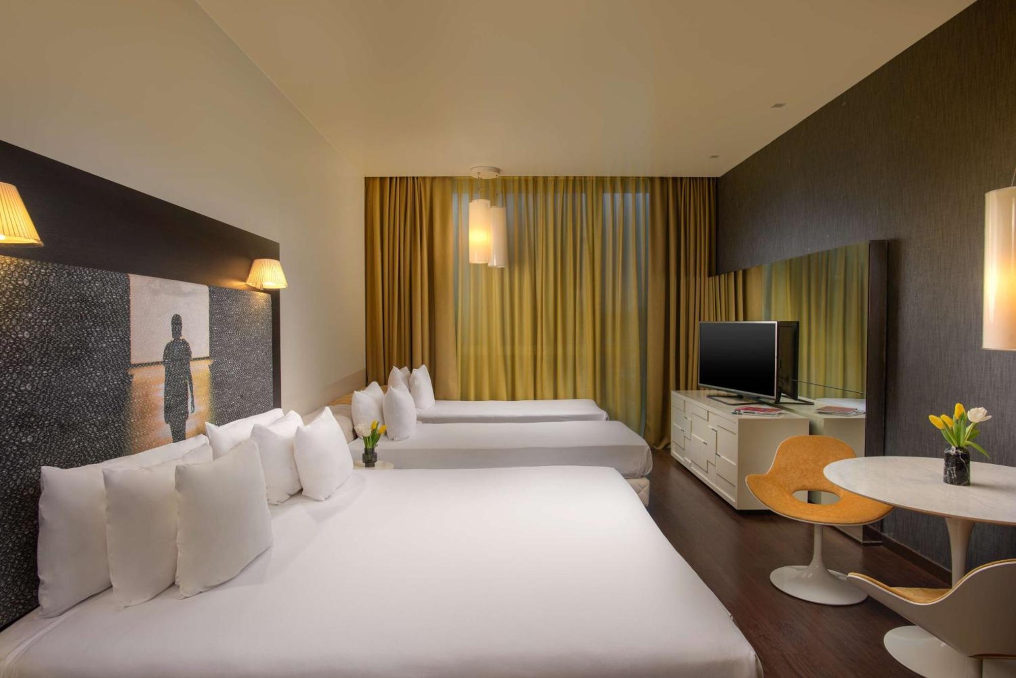 Hotel Nhow 4*