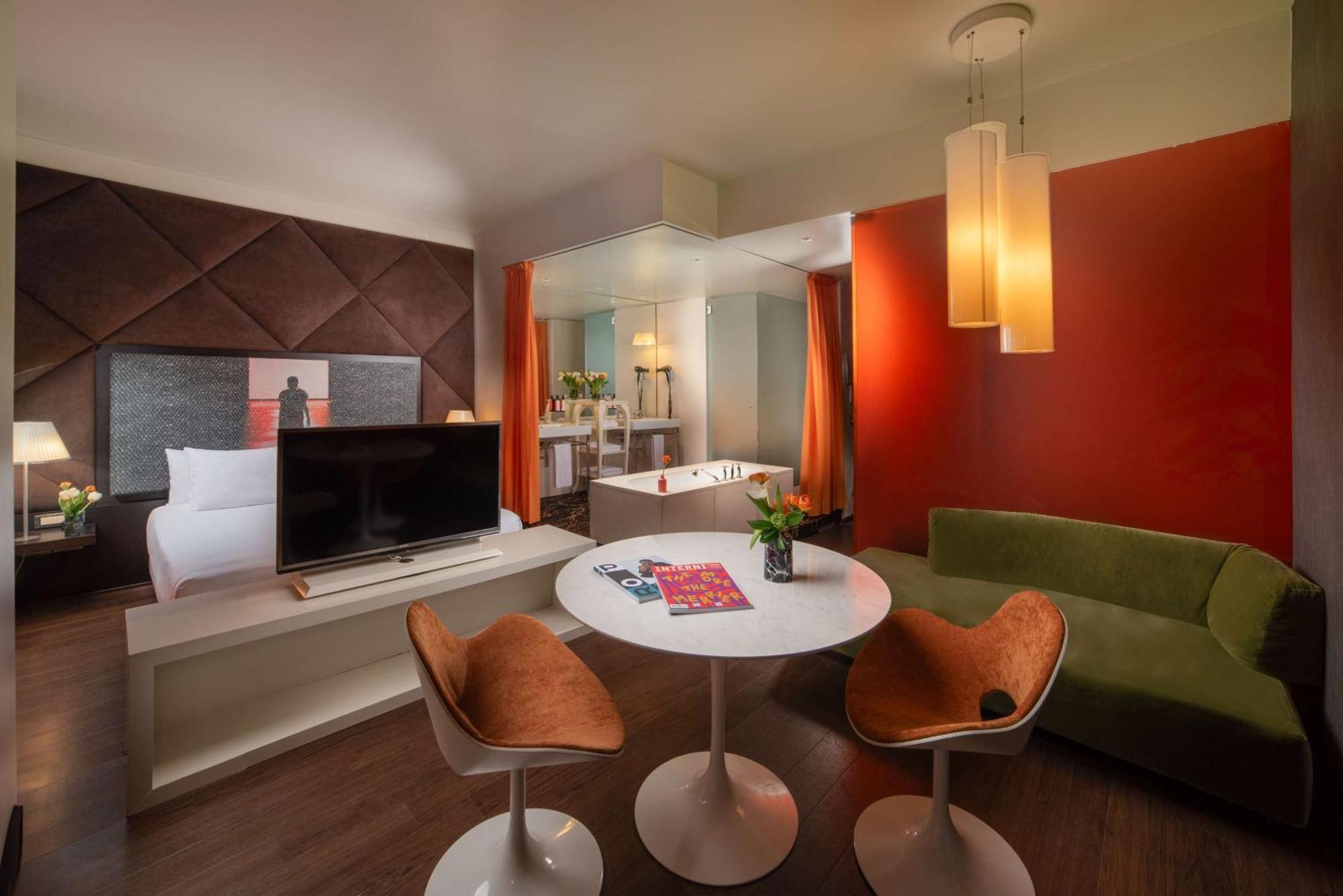 Hotel Nhow 4*