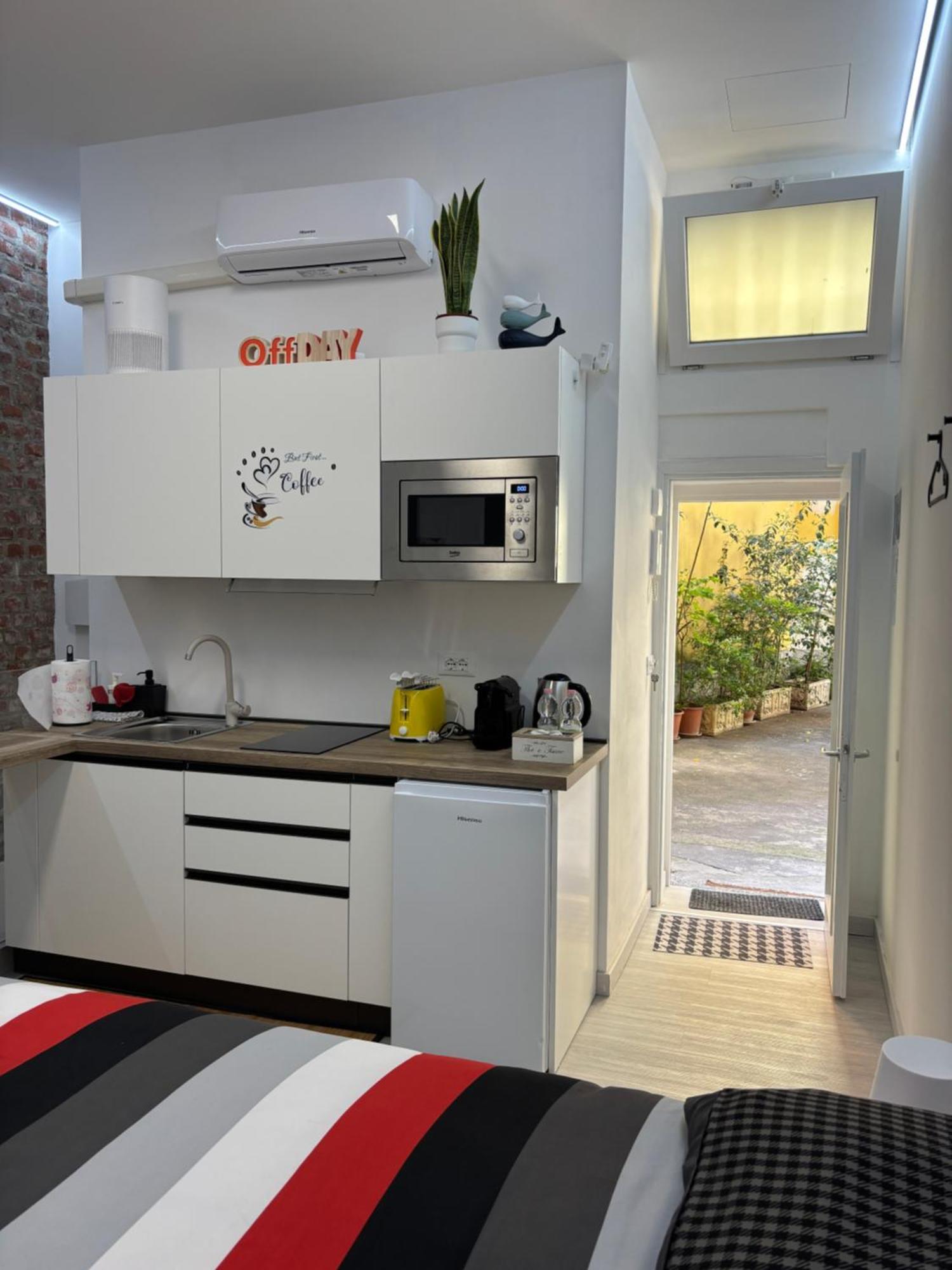 Apartment La Vecchia Milano-les Nubles Vannucci - Il Ballatoio E Il Cortile Milan
