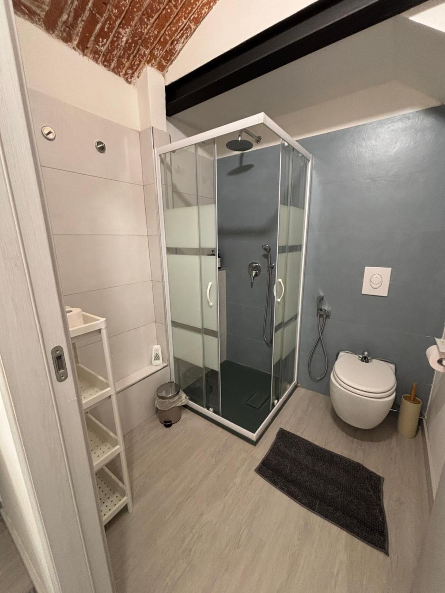 La Vecchia Milano-les Nubles Vannucci - Il Ballatoio E Il Cortile Apartment