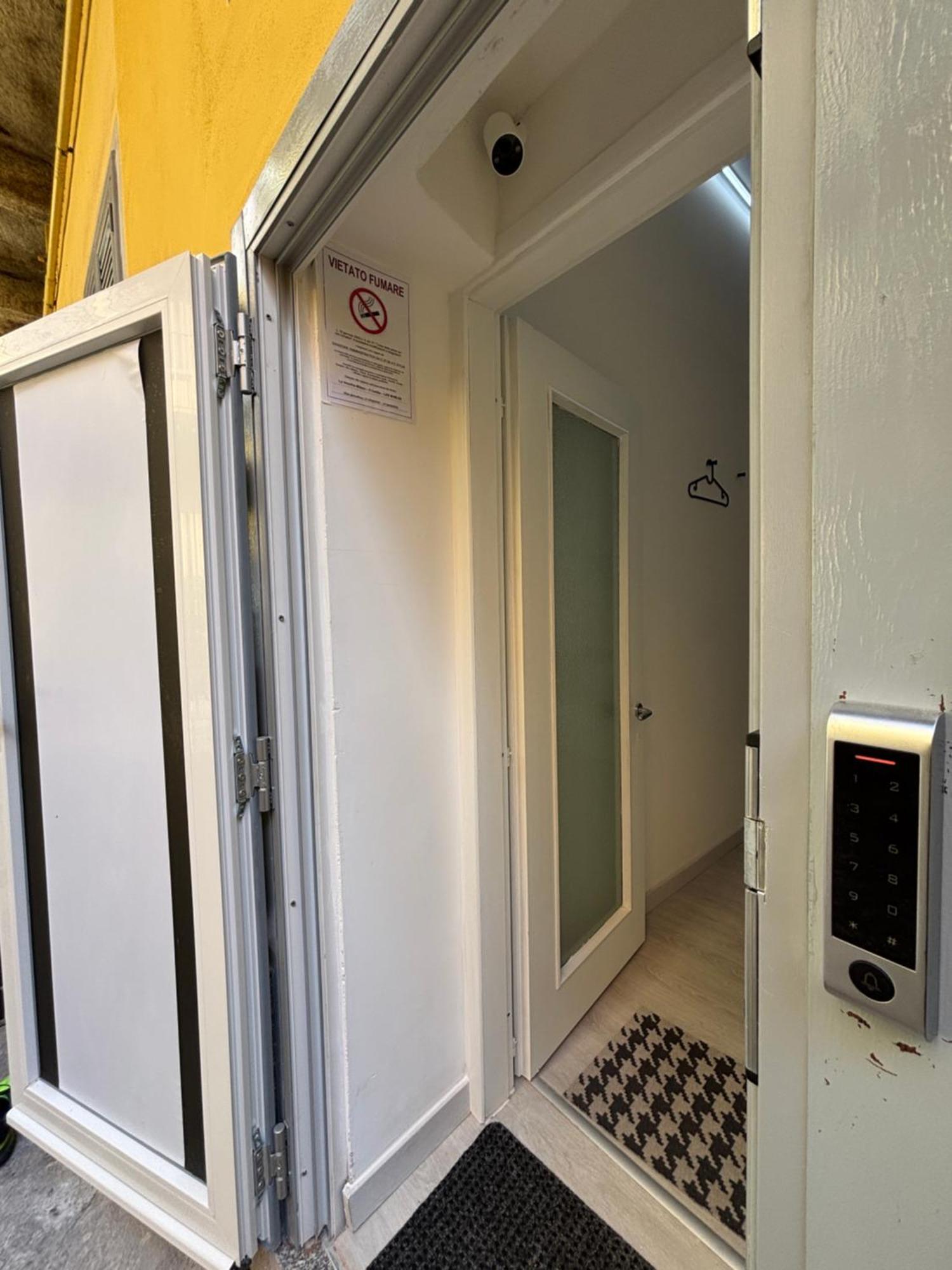 Apartment La Vecchia Milano-les Nubles Vannucci - Il Ballatoio E Il Cortile