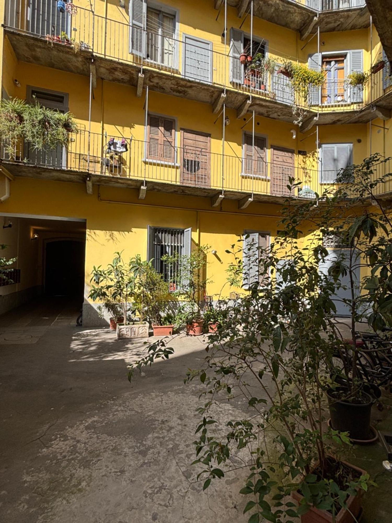 Apartment La Vecchia Milano-les Nubles Vannucci - Il Ballatoio E Il Cortile