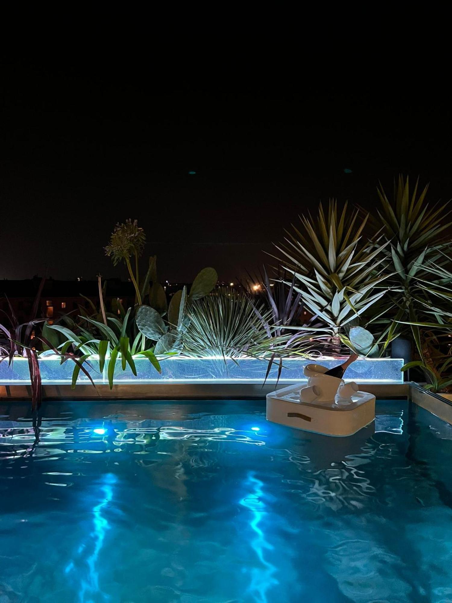 Apartment Skyjungle, Luxury Penthouse Private Pool And Milan