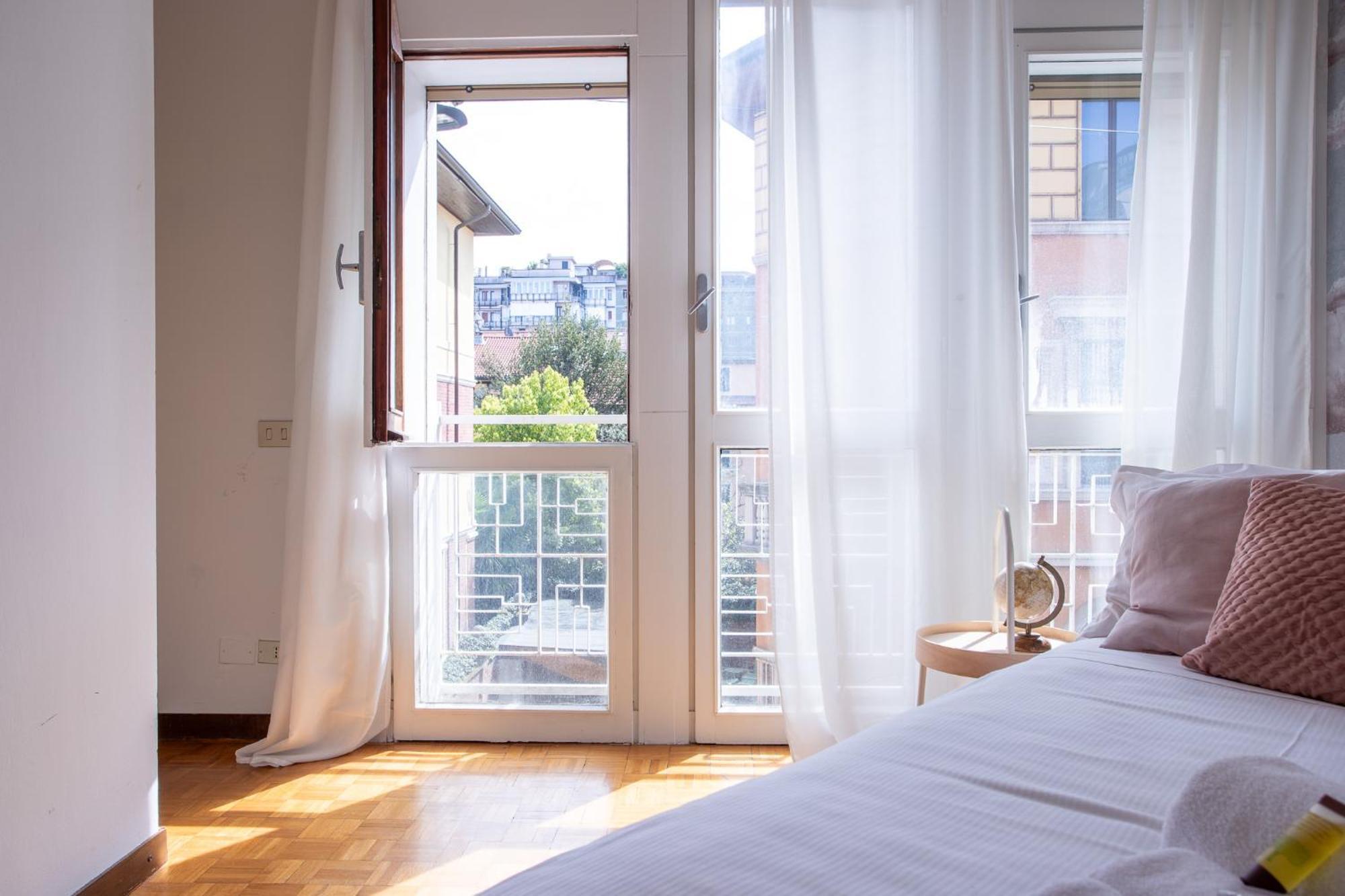 Ampio Ed Elegante - 2 E 2 Bagni Apartment