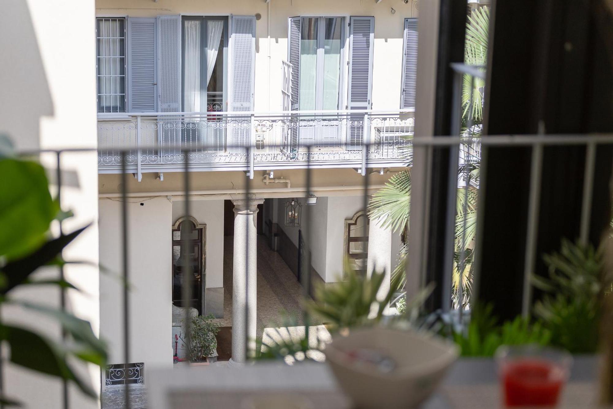 Apartment Stunning & 1bdr With Terrace In Cadorna Area By Rentopolis Milan