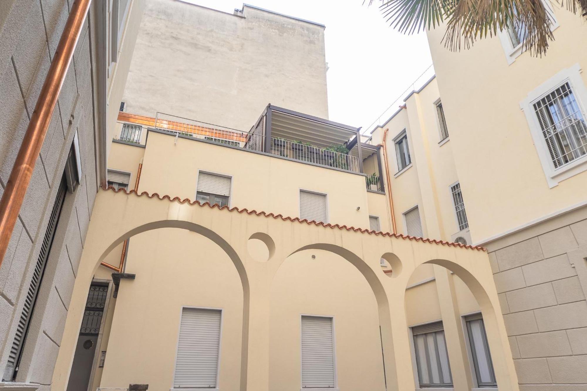 Stunning & 1bdr With Terrace In Cadorna Area By Rentopolis *