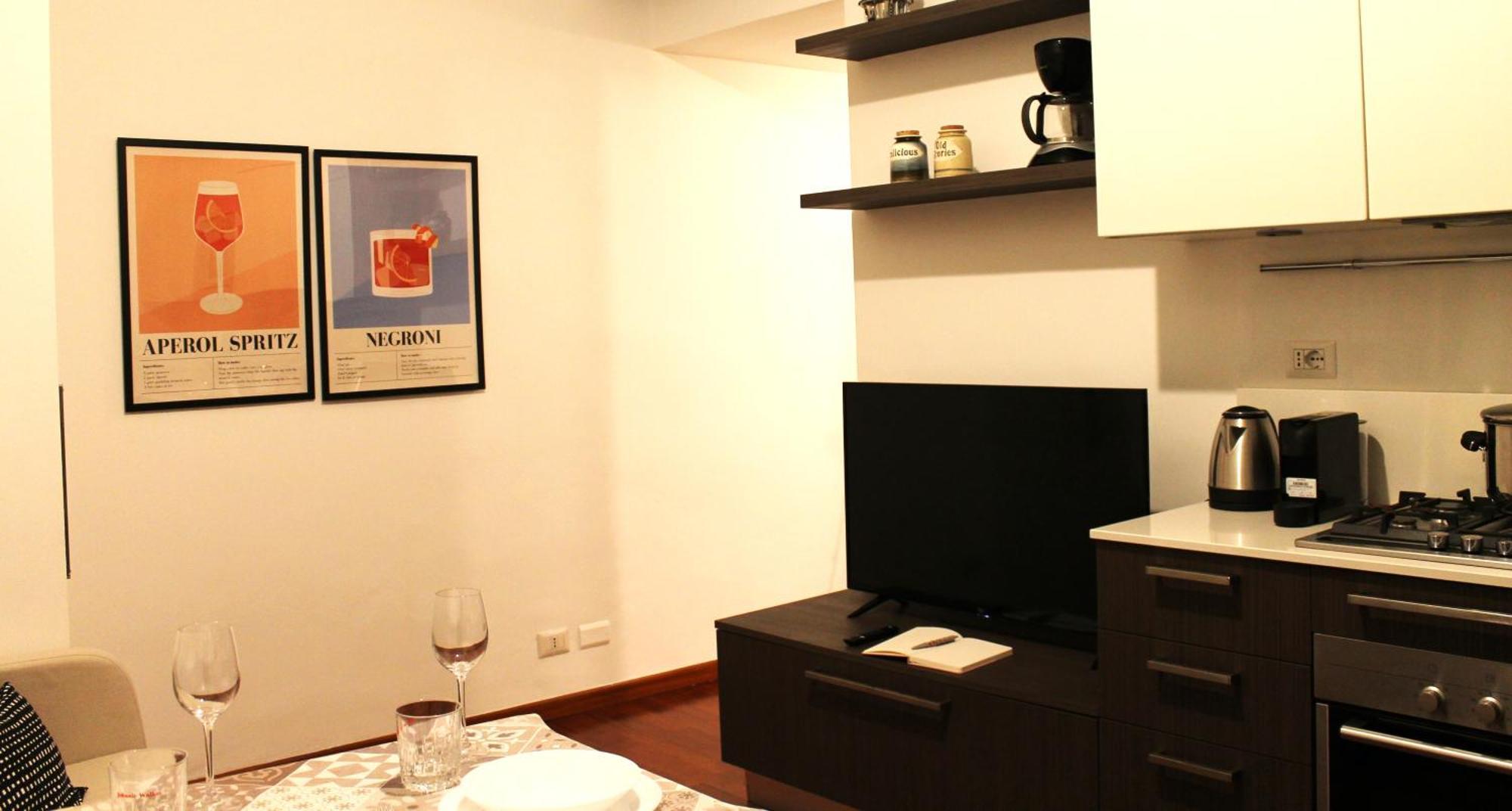 Elegant 2 Bedroom - 10 Min To Duomo, 2 Min To Subway Apartment