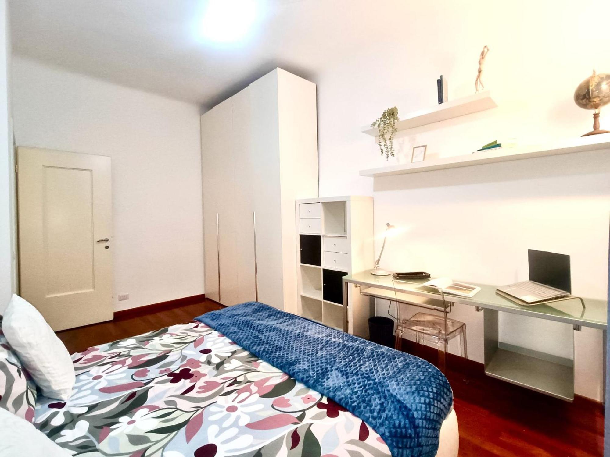 Apartment Elegant 2 Bedroom - 10 Min To Duomo, 2 Min To Subway Milan