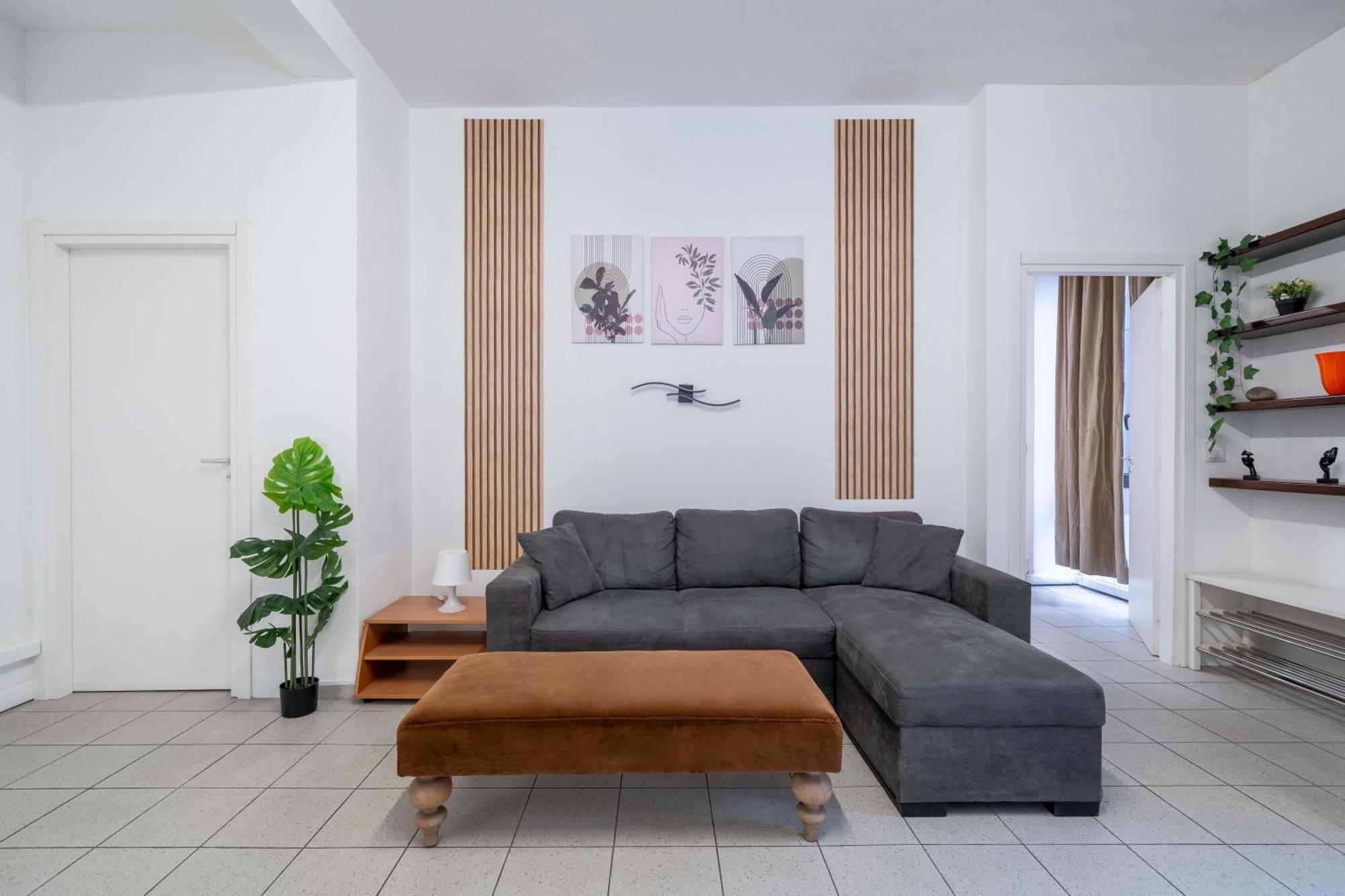 Duomo 10 Min - Spacious In The Heart Of - Wifi Apartment *