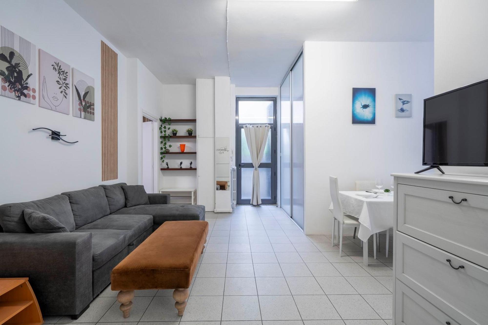 Apartment Duomo 10 Min - Spacious In The Heart Of - Wifi Milan