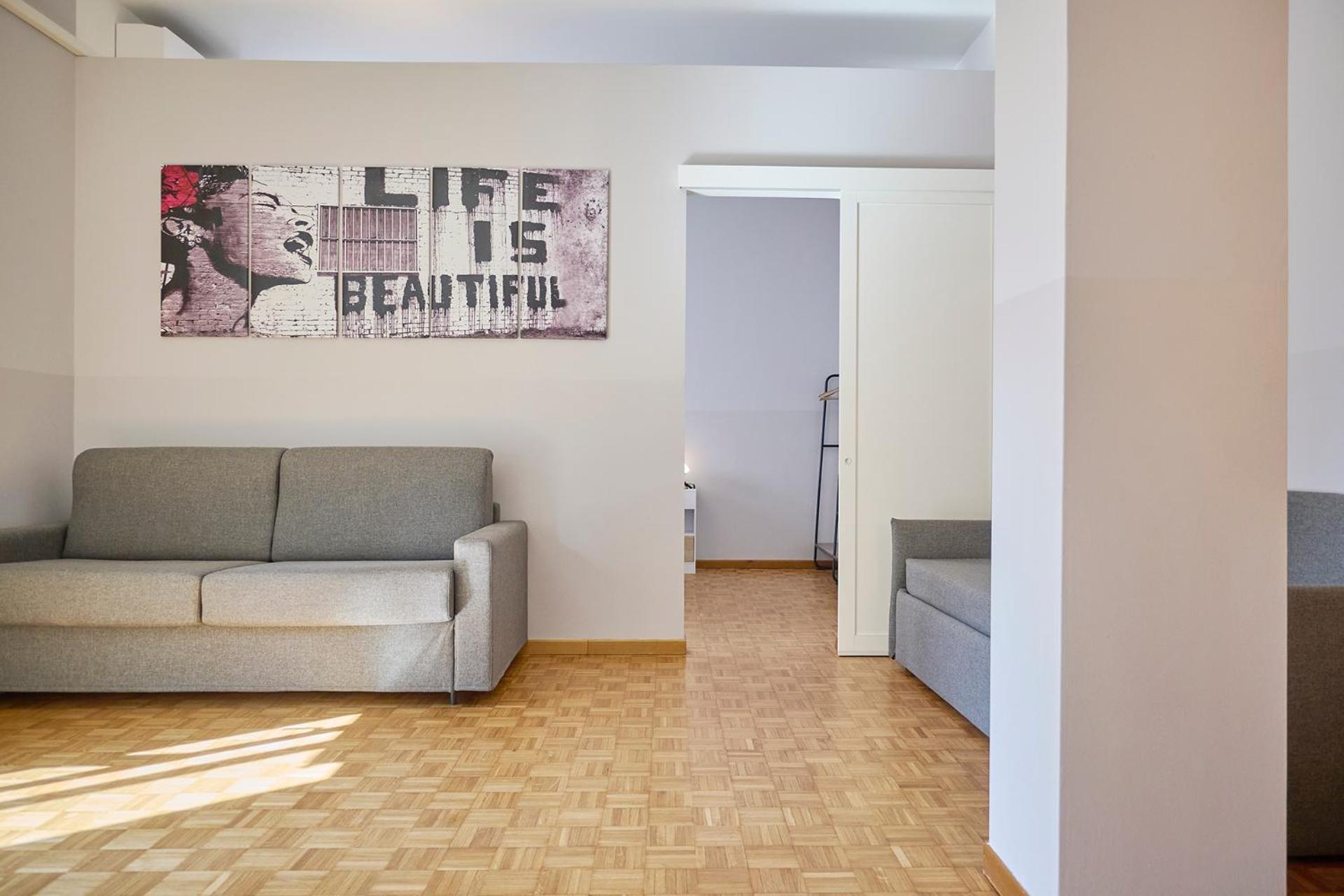 Apartment Retreats Duomo Milan