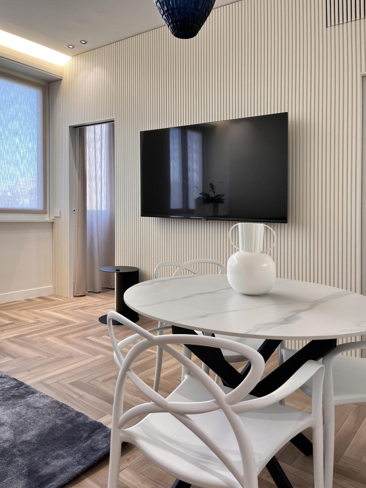 Yls Luxury 2 Milan