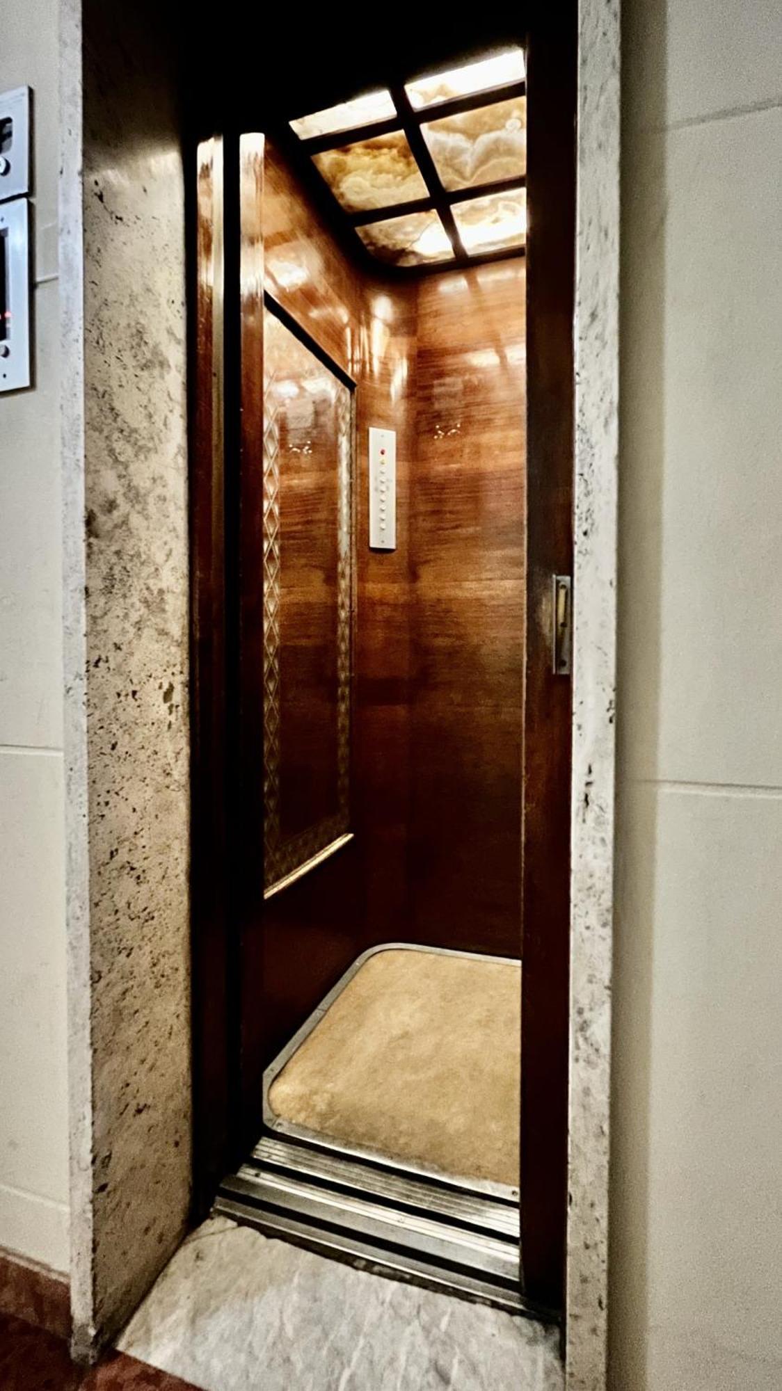 Morozzo 1939 At Sant'Ambrogio - Window On Elegance, Steps From Leonardo Da Vinci'S Masterpiece Milan