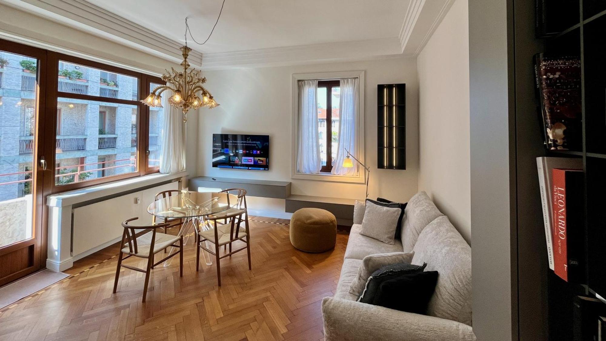 Apartment Morozzo 1939 At Sant'Ambrogio - Window On Elegance, Steps From Leonardo Da Vinci'S Masterpiece Milan