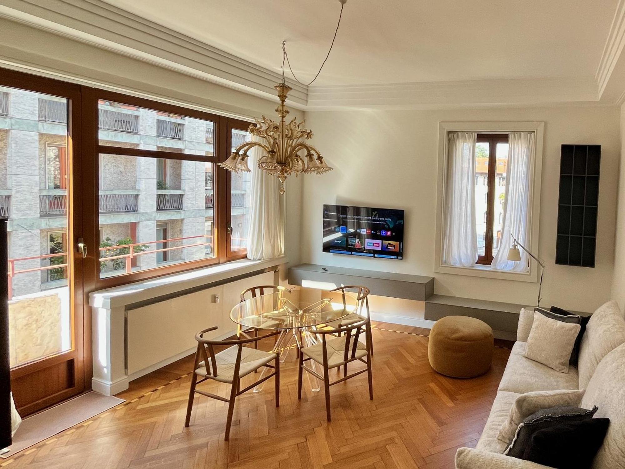 Apartment Morozzo 1939 At Sant'Ambrogio - Window On Elegance, Steps From Leonardo Da Vinci'S Masterpiece Milan