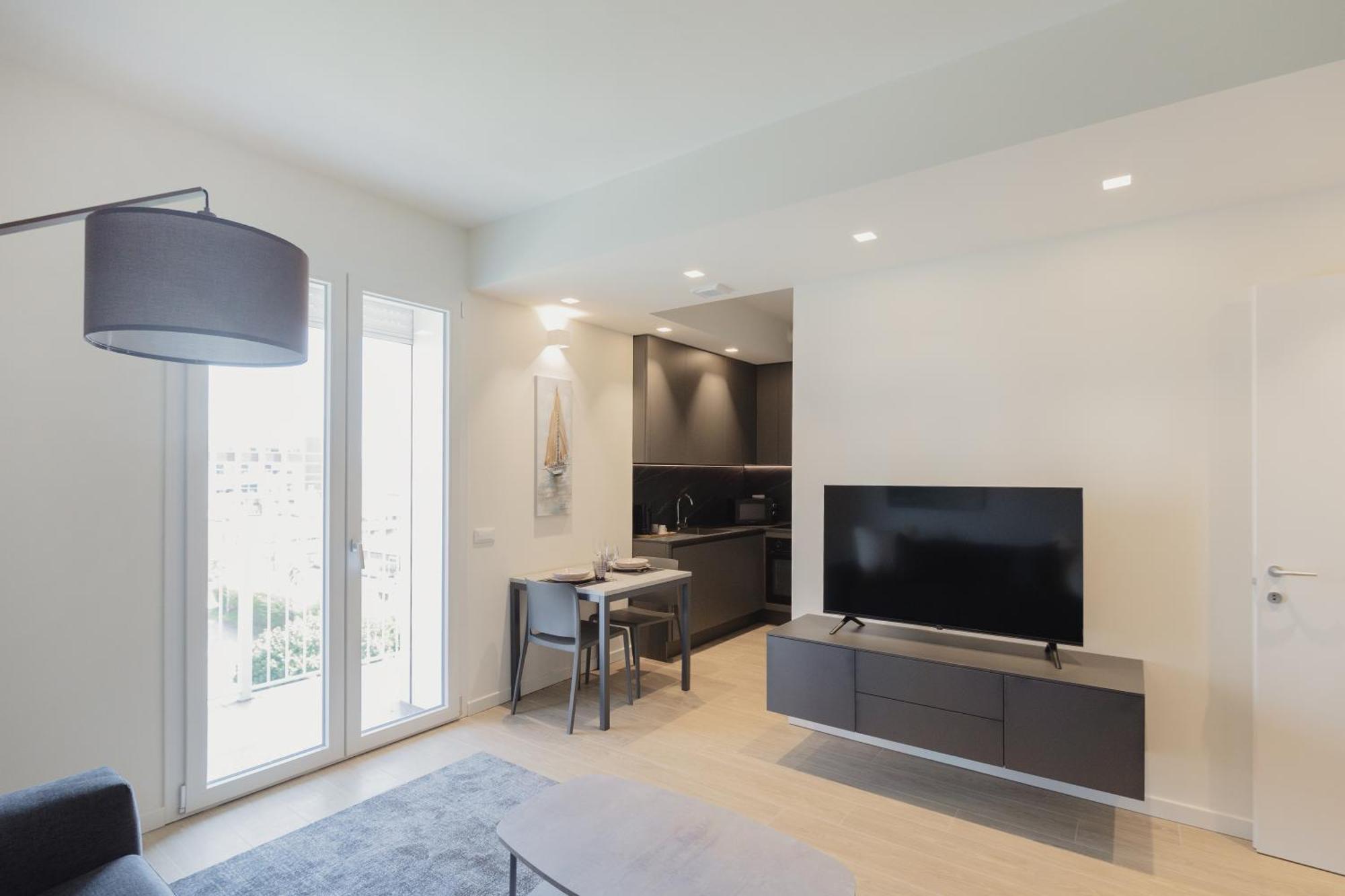 Apartment Gohost - Modern And Bright Apartments With Terrace And Balcony *
