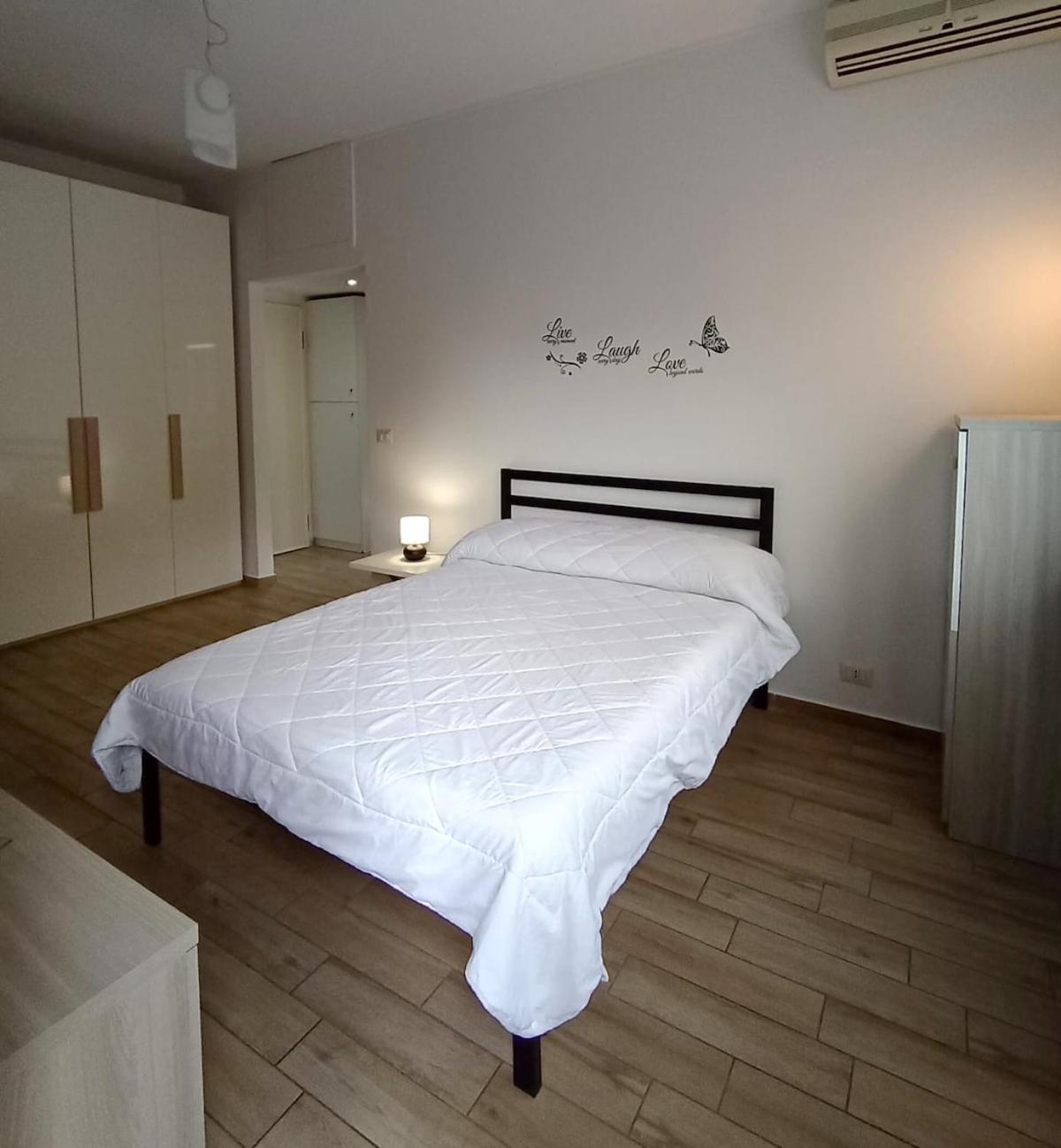 Apartment Coronelli Lovely Studio, Close To Frattini & Gelsomini Metro Station *