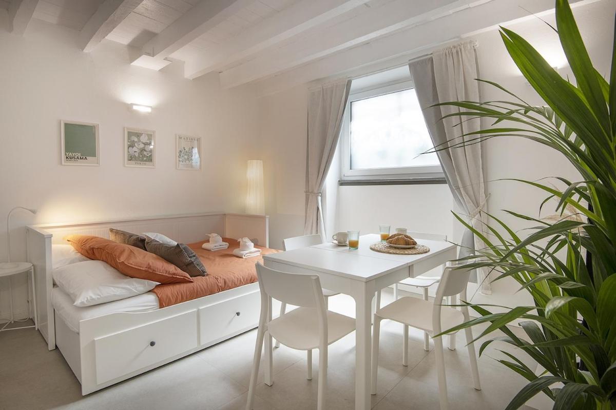2 Bedrooms De Angeli - 20 Minuti Dal Salone Del Mobile