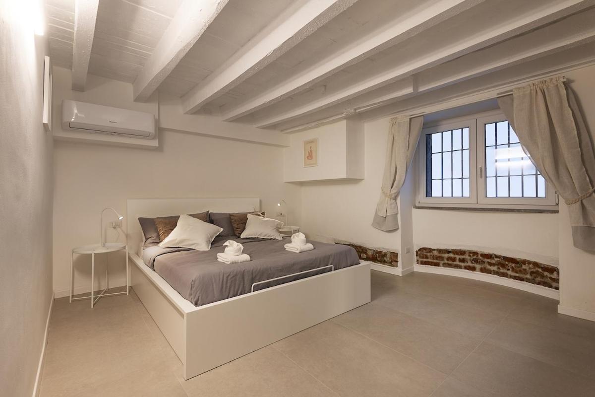 Apartment 2 Bedrooms De Angeli - 20 Minuti Dal Salone Del Mobile