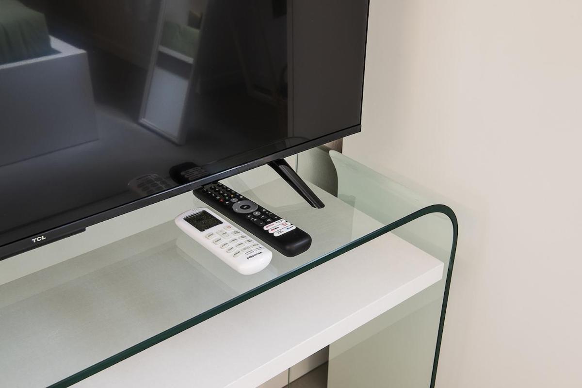 Apartment 2 Bedrooms De Angeli - 20 Minuti Dal Salone Del Mobile Milan