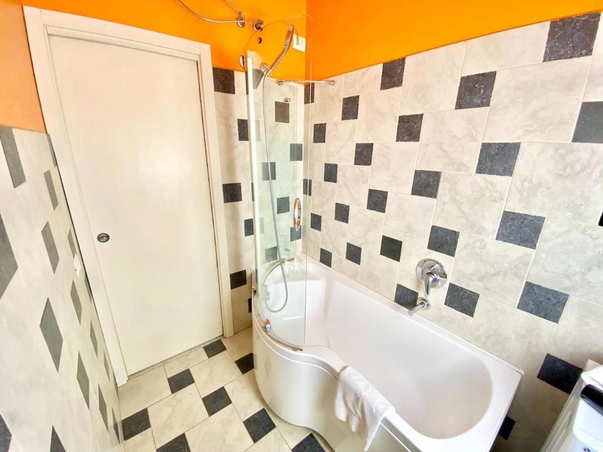 1 Min Castle - 7 Min Cathedral On Walk Prestige Apartment *