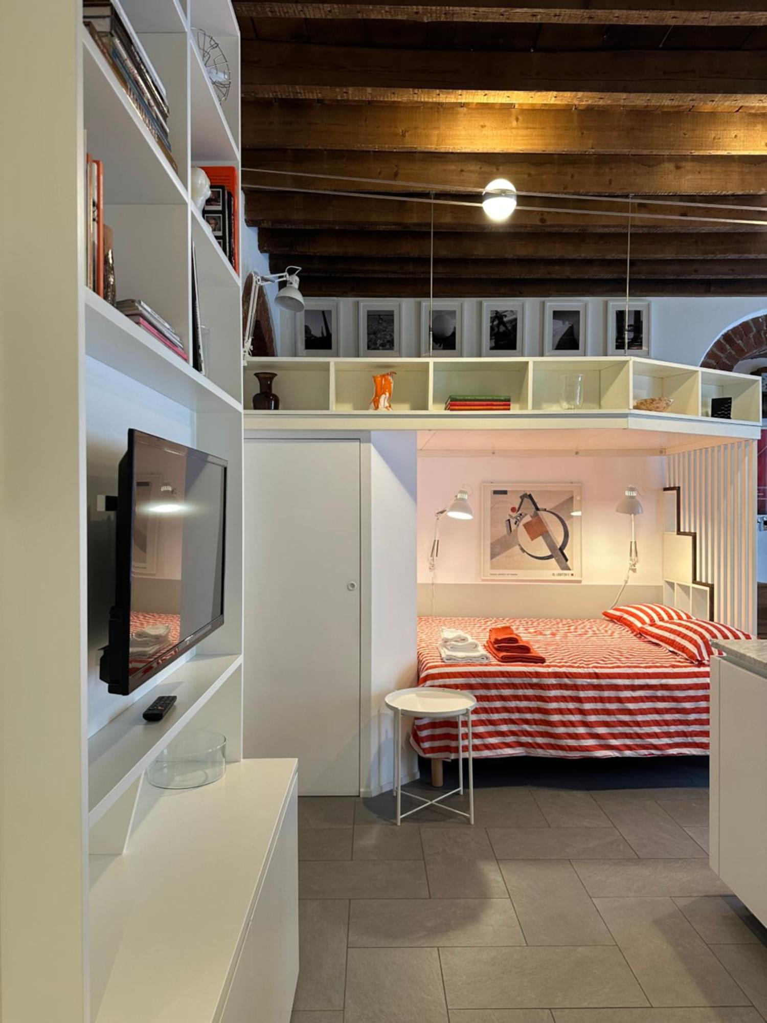 Ringhiera 22 - Riccardo's Luxury Loft In Porta Romana Apartment