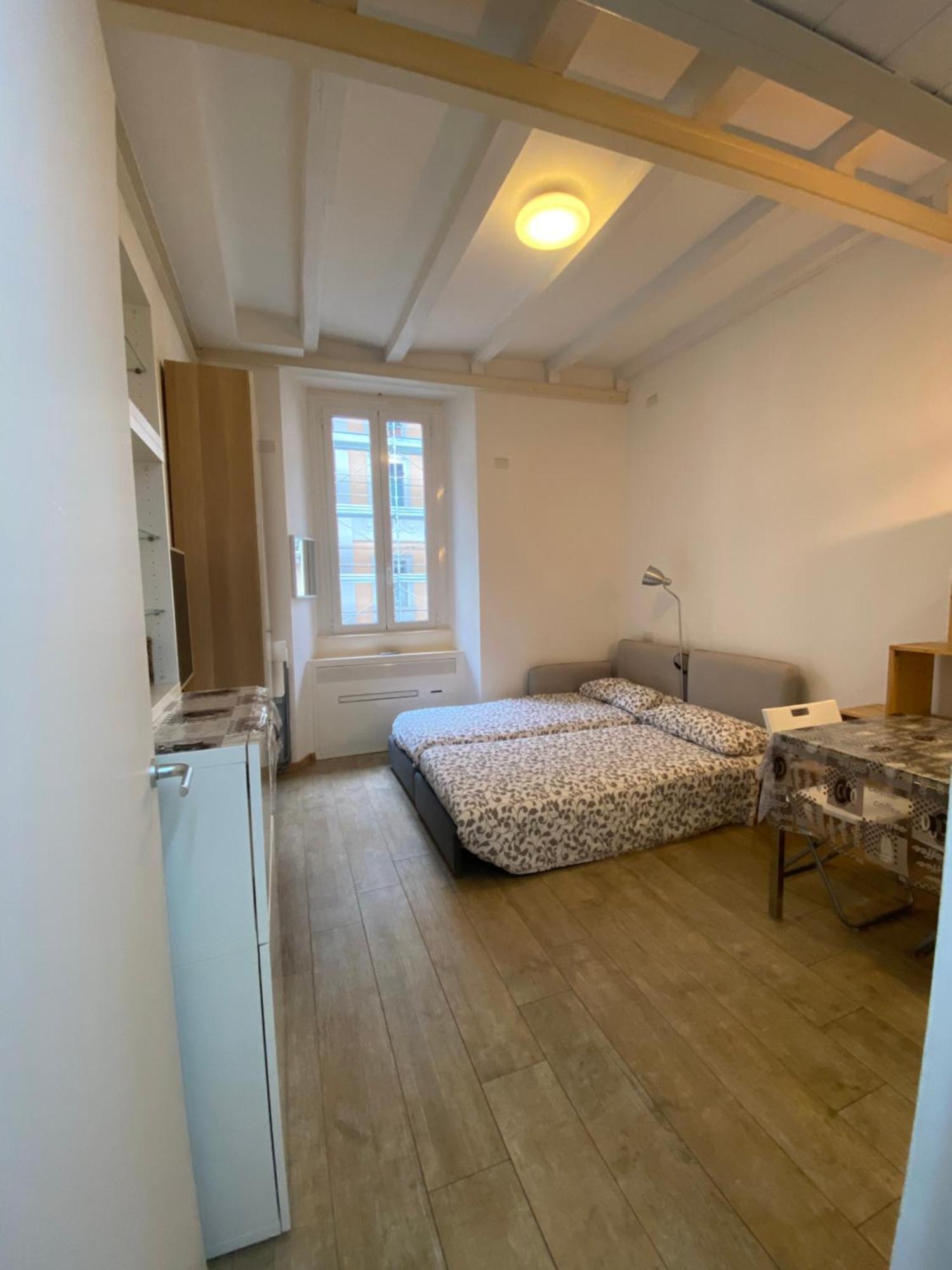 Center Navigli Duomo - Coco House Petite Maison Apartment *