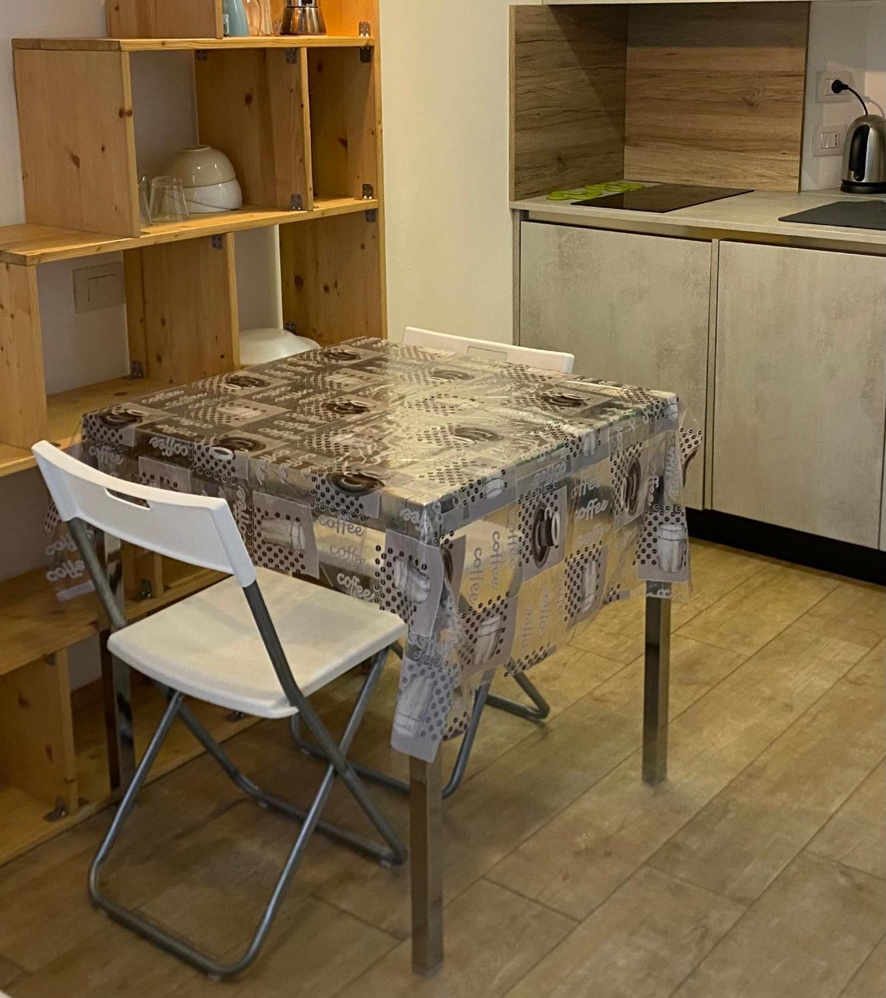 Center Navigli Duomo - Coco House Petite Maison Apartment *
