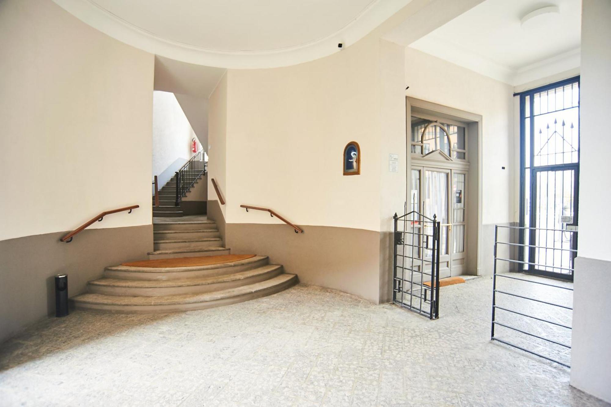Design & Comfort A Metro A 2 Min Apartment Milan