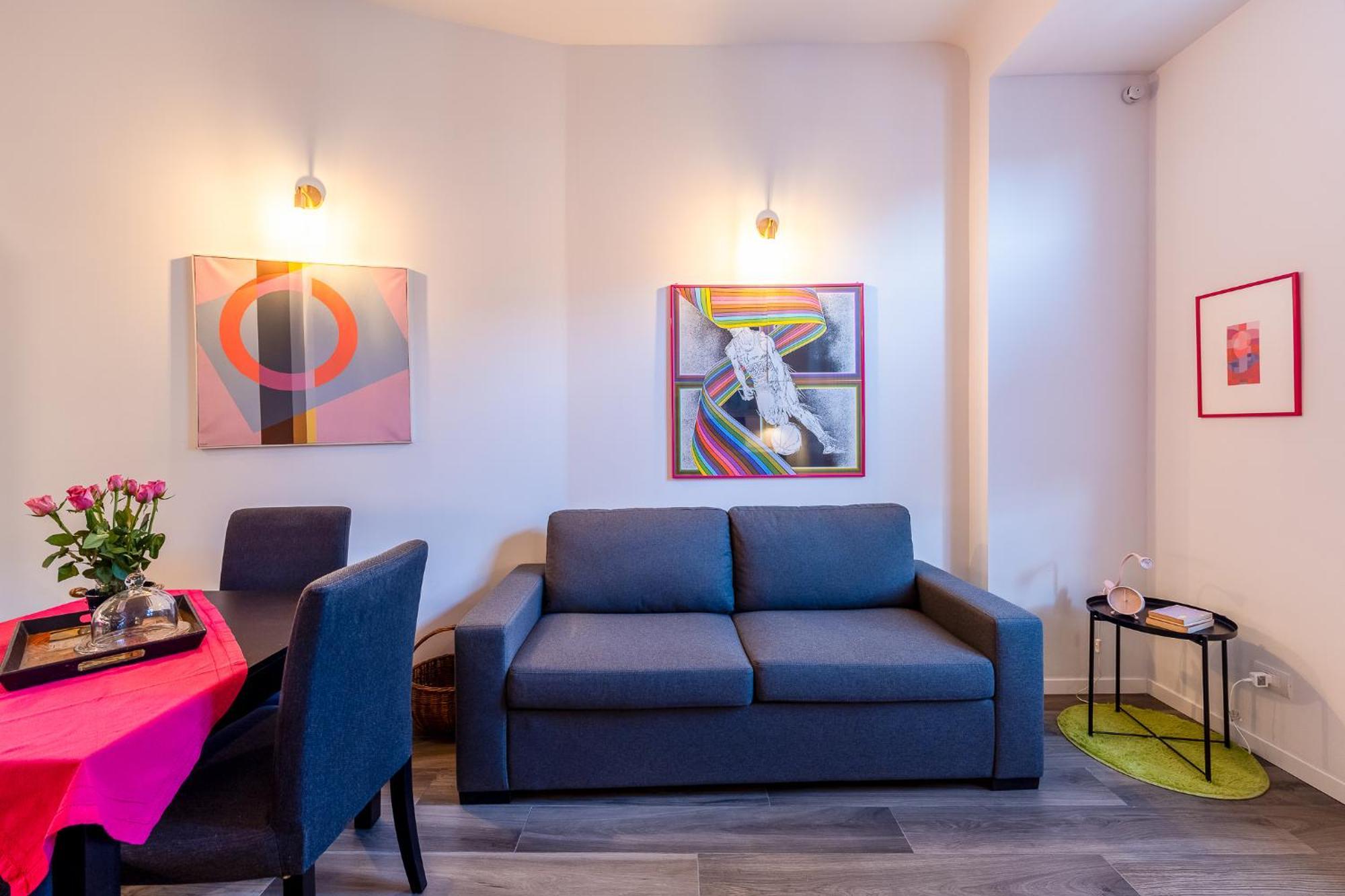 Apartment Nuovi Bilocali Station - 2 Con Parcheggio In Box E 1 Con Balcone -no Box- N&s Town Homes Milan