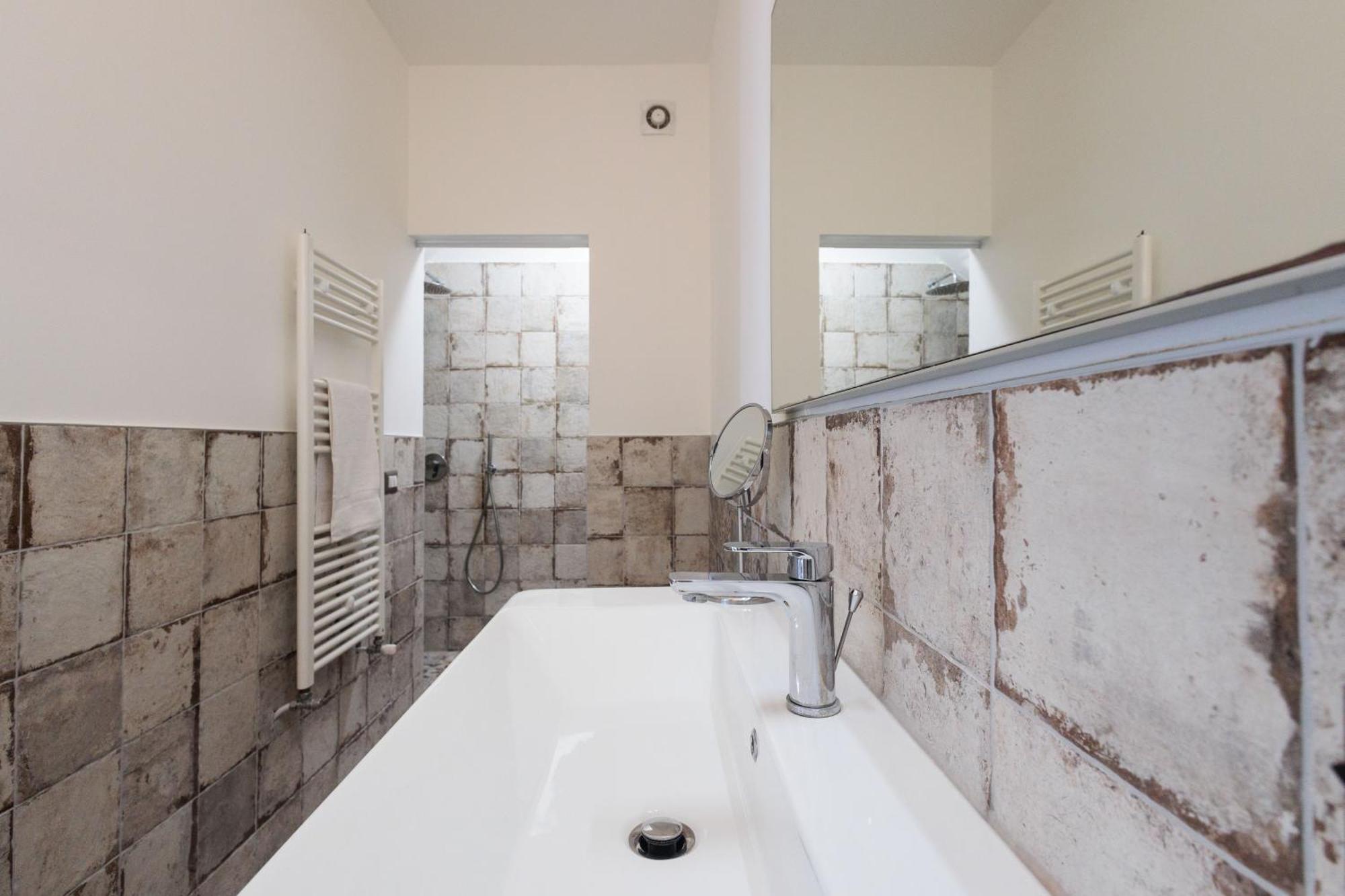 Urban House - Darsena Navigli Center Apartment