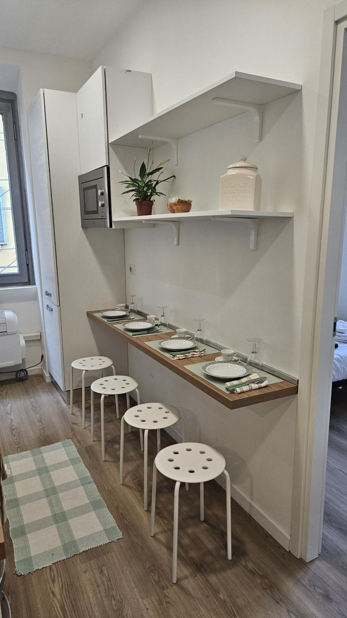 Duomo A 8 Min - Centro, Qc Terme, 2 Apartment *
