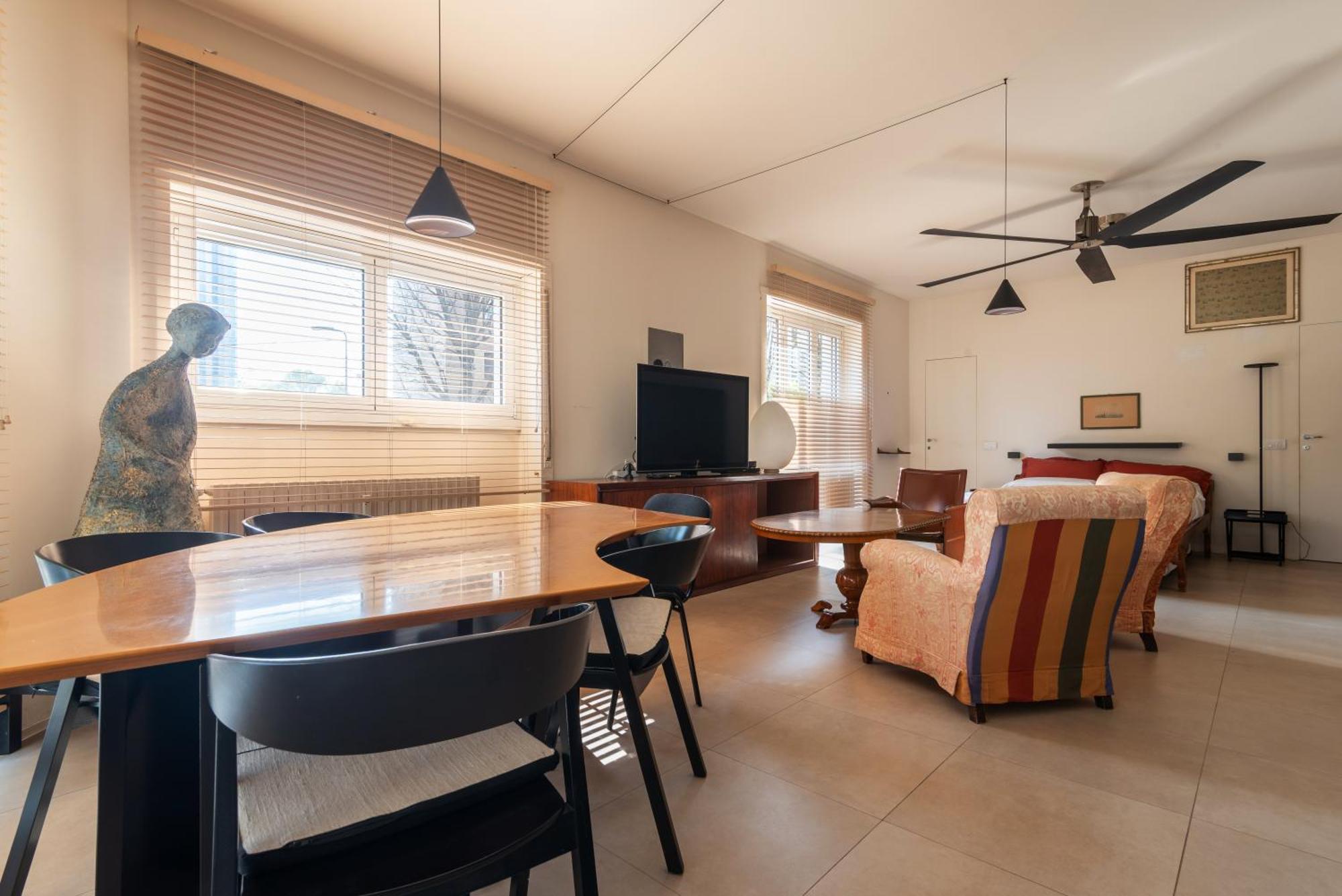 Apartment Spacious And Bright In The Center Milan