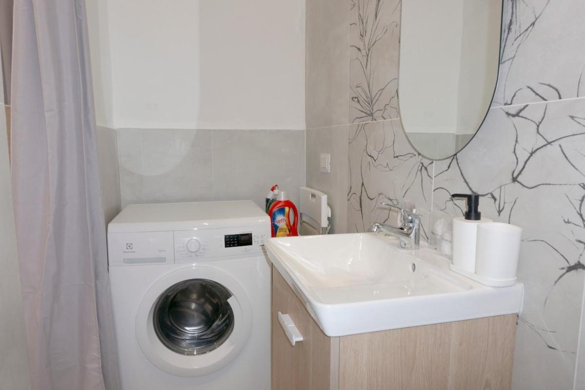 Central Apartment *