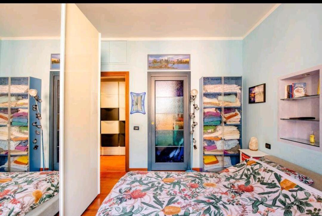 A Quiet And Loving Gem In The Center Of Apartment Milan