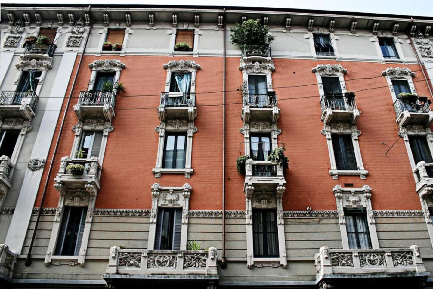 A Quiet And Loving Gem In The Center Of * Milan