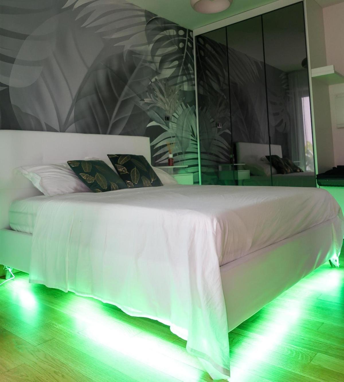 Jungle And Parking Apartment Milan