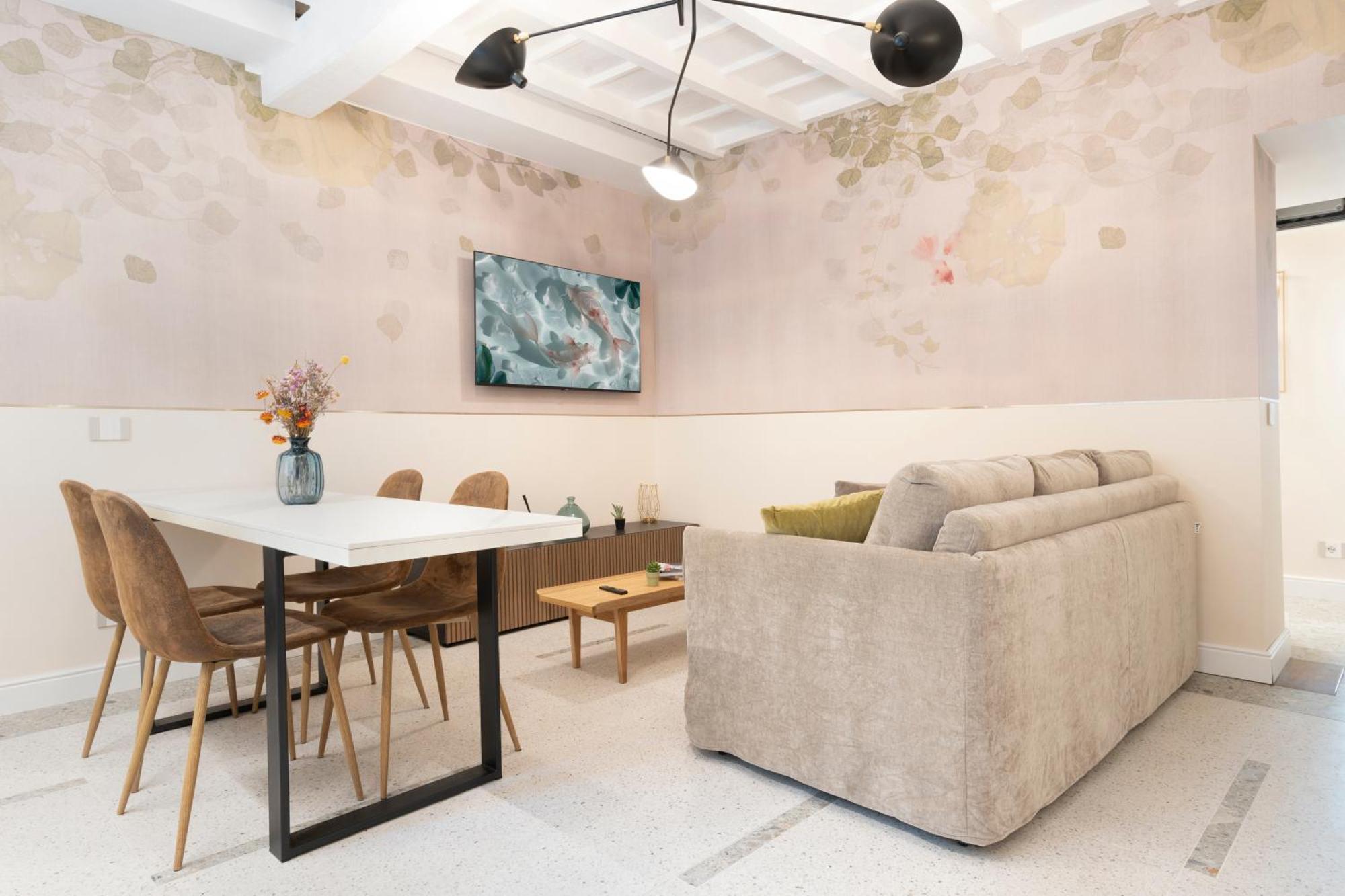 Apartment Homemi 5 Vie