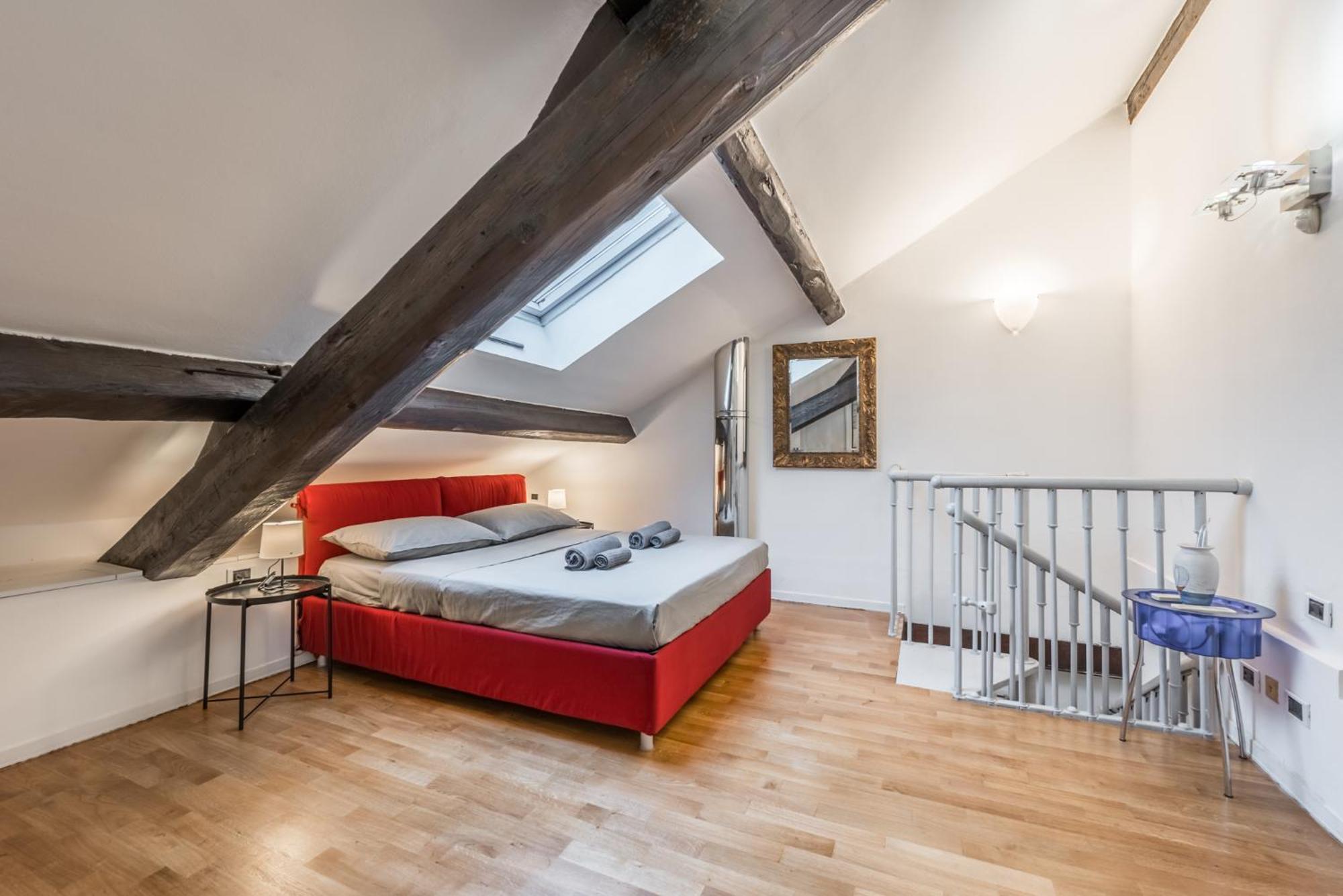 Vivimihome - Elegant 10 Minutes From The Duomo Apartment